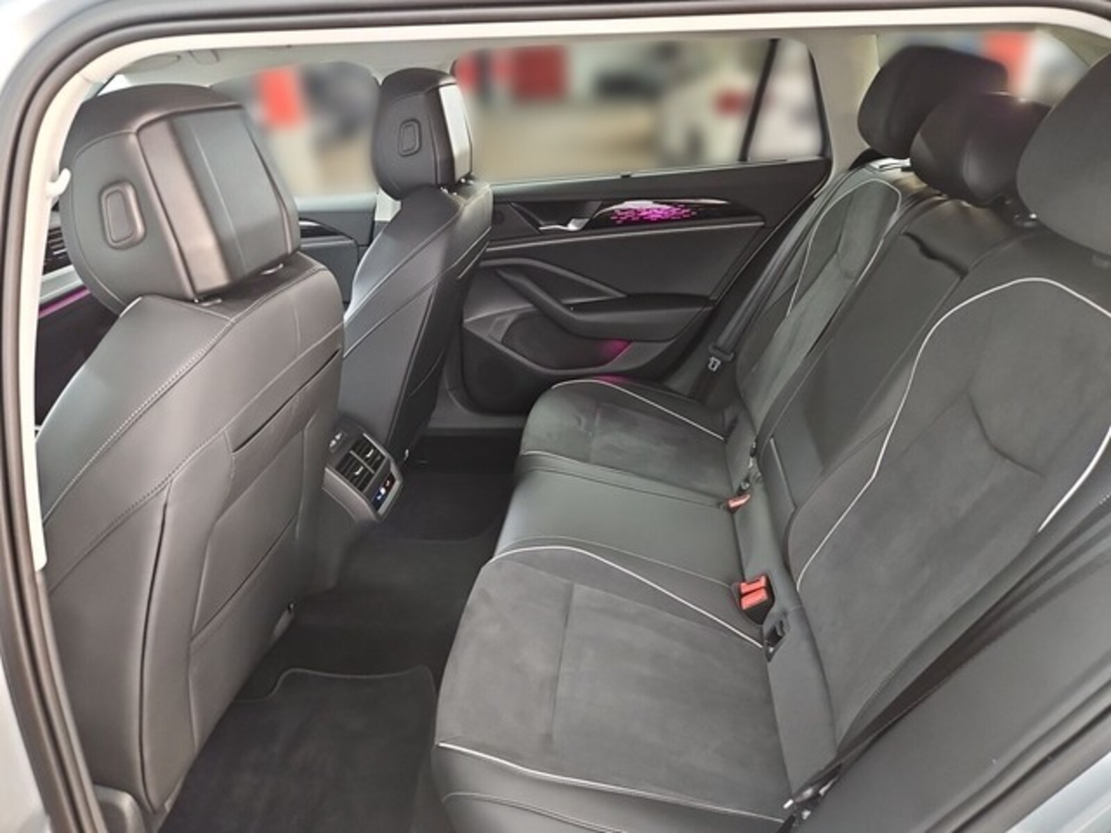 Volkswagen Passat – Bild 10