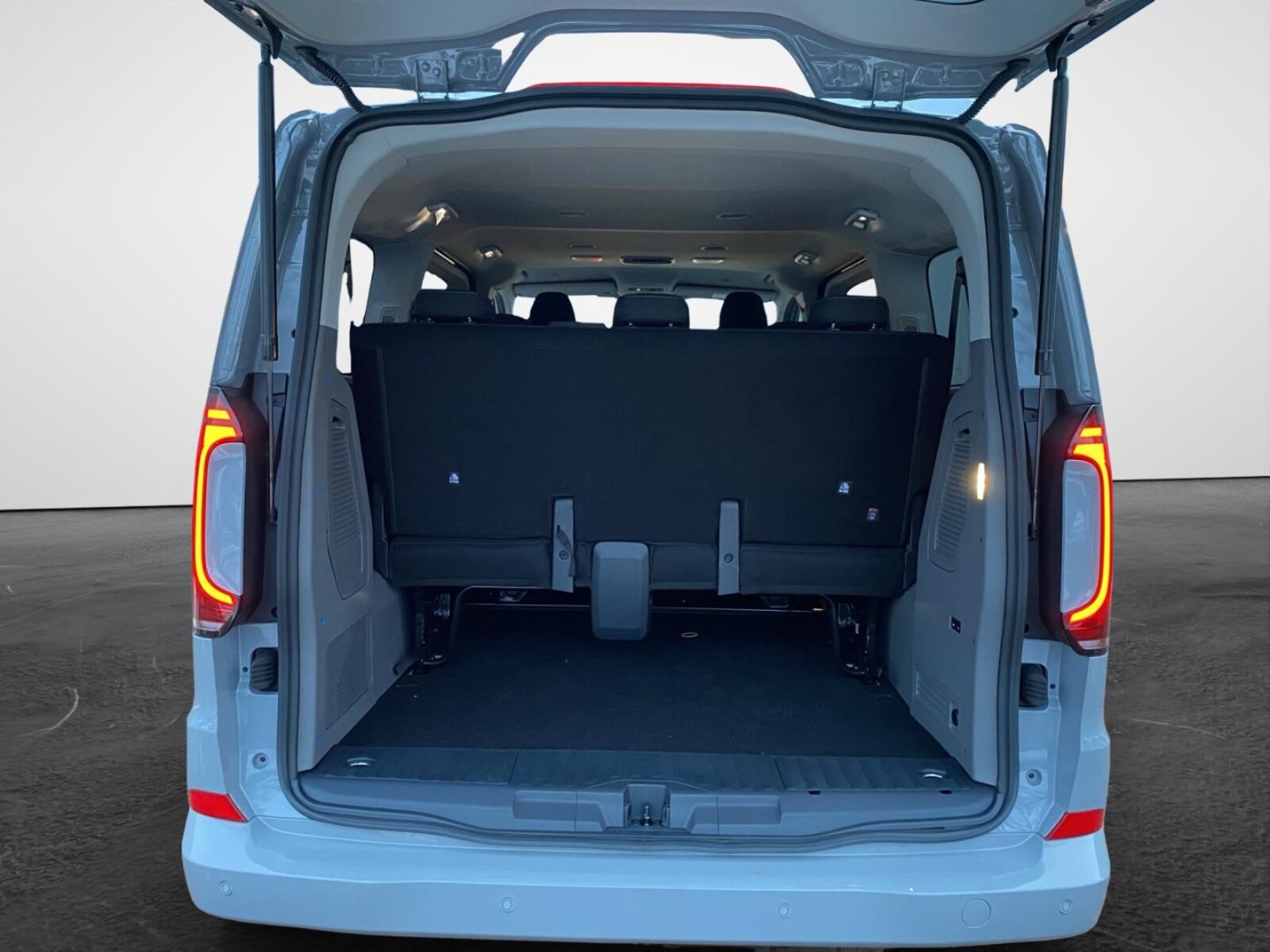 Volkswagen Caravelle – Bild 11