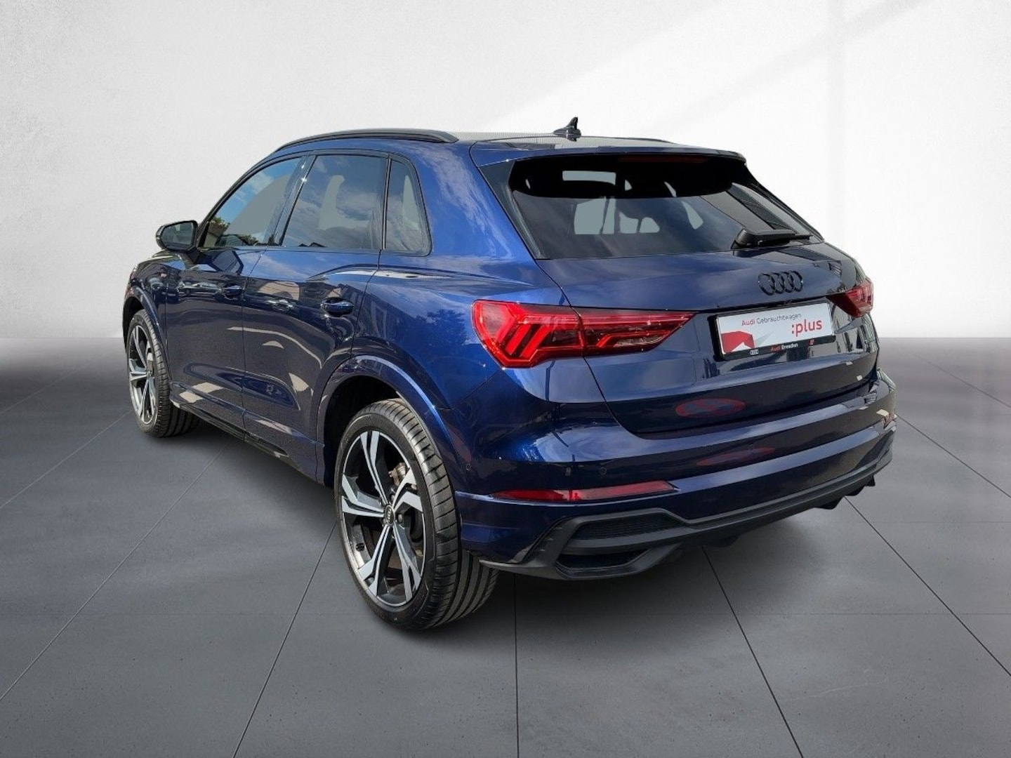 Bild über Audi Q3 TDI quattro 142 kW S tronic - für weitere Informationen kontaktieren Sie den Audi Partner