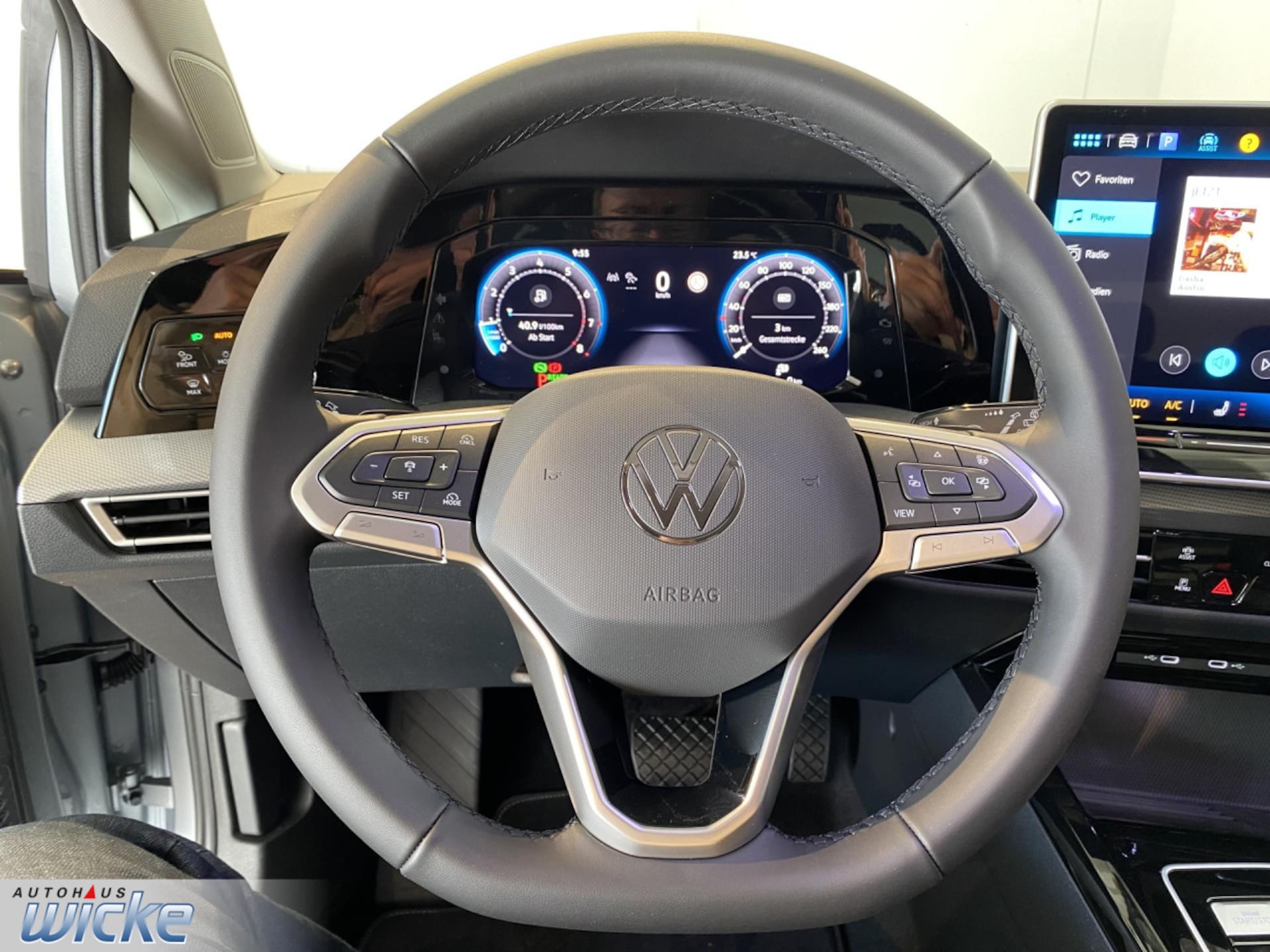 Volkswagen Golf Style