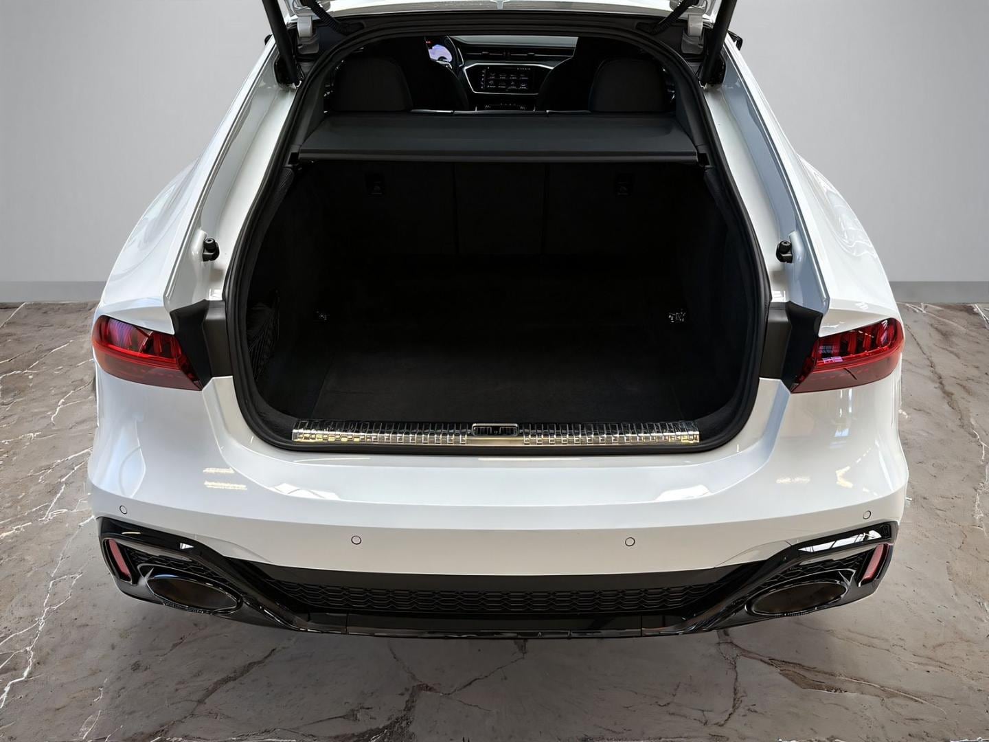 Bild über Audi RS 7 Sportback TFSI quattro tiptronic - für weitere Informationen kontaktieren Sie den Audi Partner