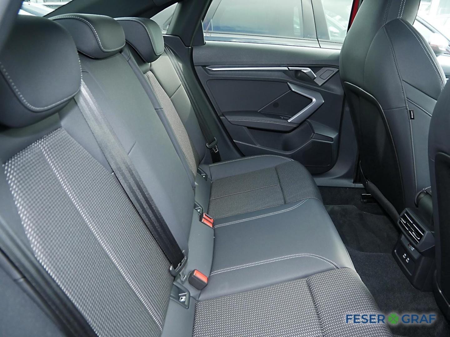 Bild über Audi A3 Limousine S line TFSI S tronic - für weitere Informationen kontaktieren Sie den Audi Partner