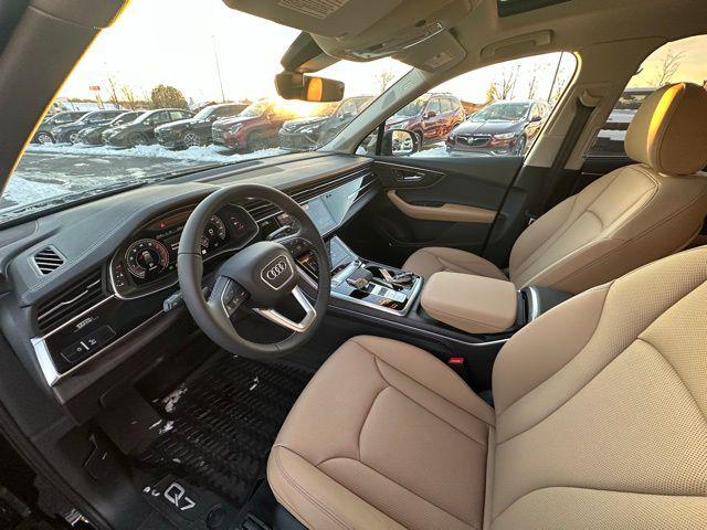 2025 Audi Q7 Premium Plus - Photo 7