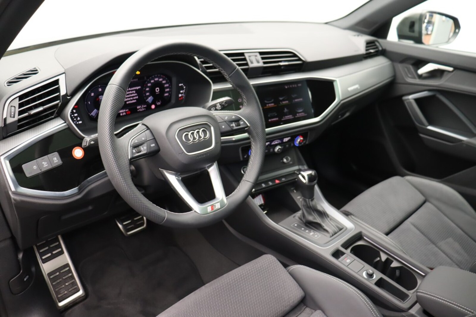 Audi Q3 – Bild 9