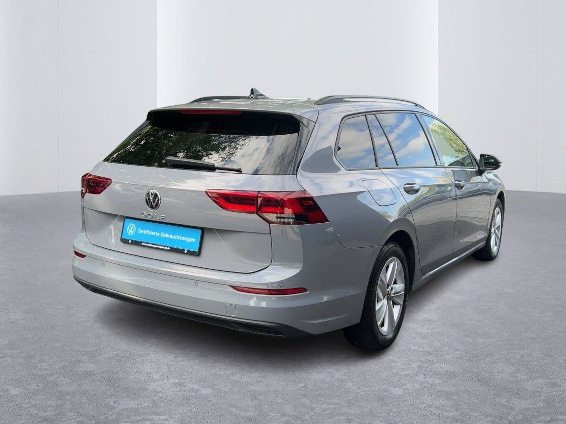 Volkswagen Golf Variant Life