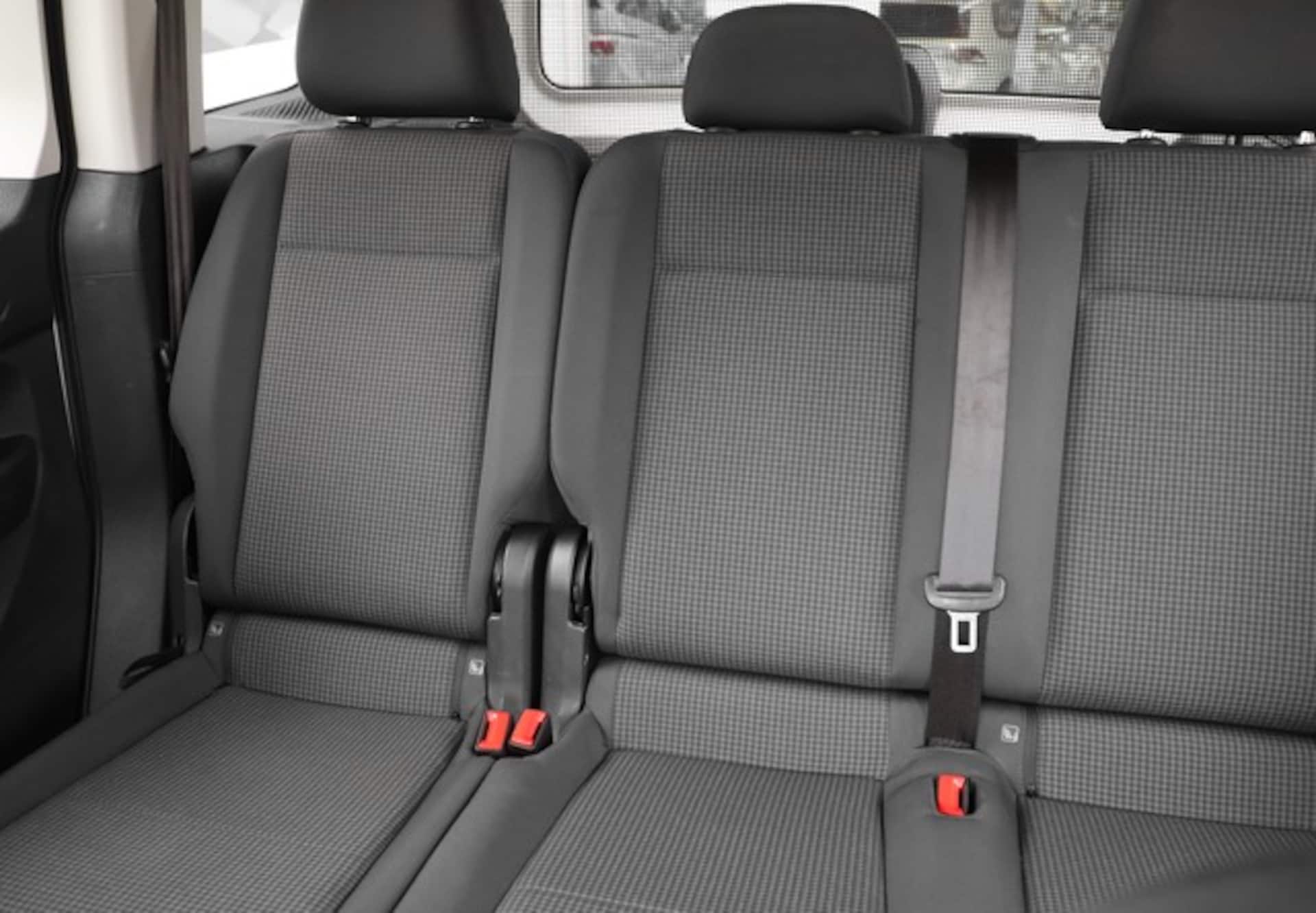 Volkswagen Caddy Kombi Basis-Modell