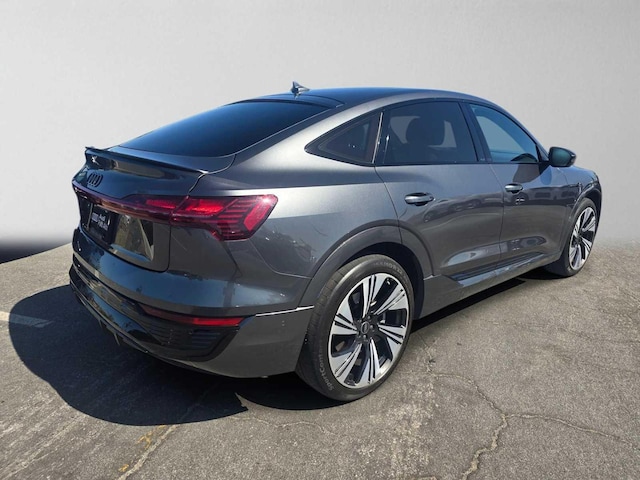 2024 Audi Q8 Sportback e-tron