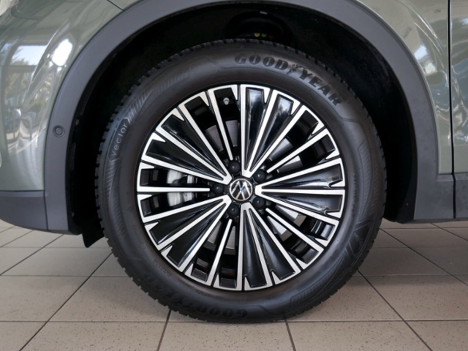 Volkswagen Tiguan – Bild 7