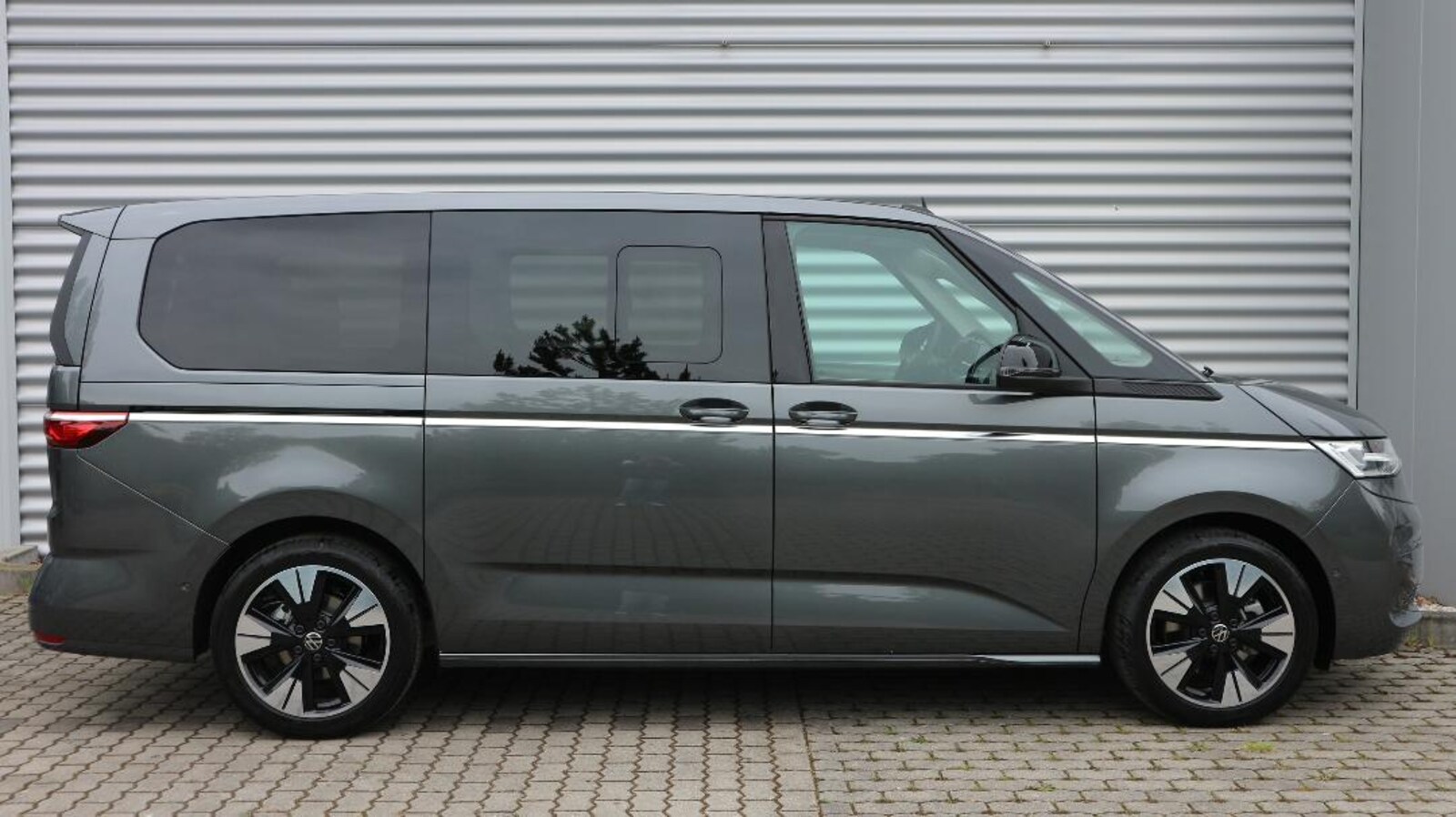 Volkswagen Multivan Langversion – Bild 3