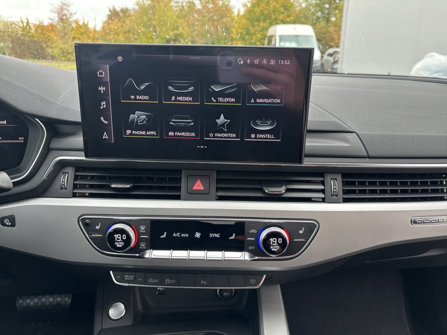 Bild über Audi A5 Sportback S line business 45 TFSI quattro S tronic - für weitere Informationen kontaktieren Sie den Audi Partner
