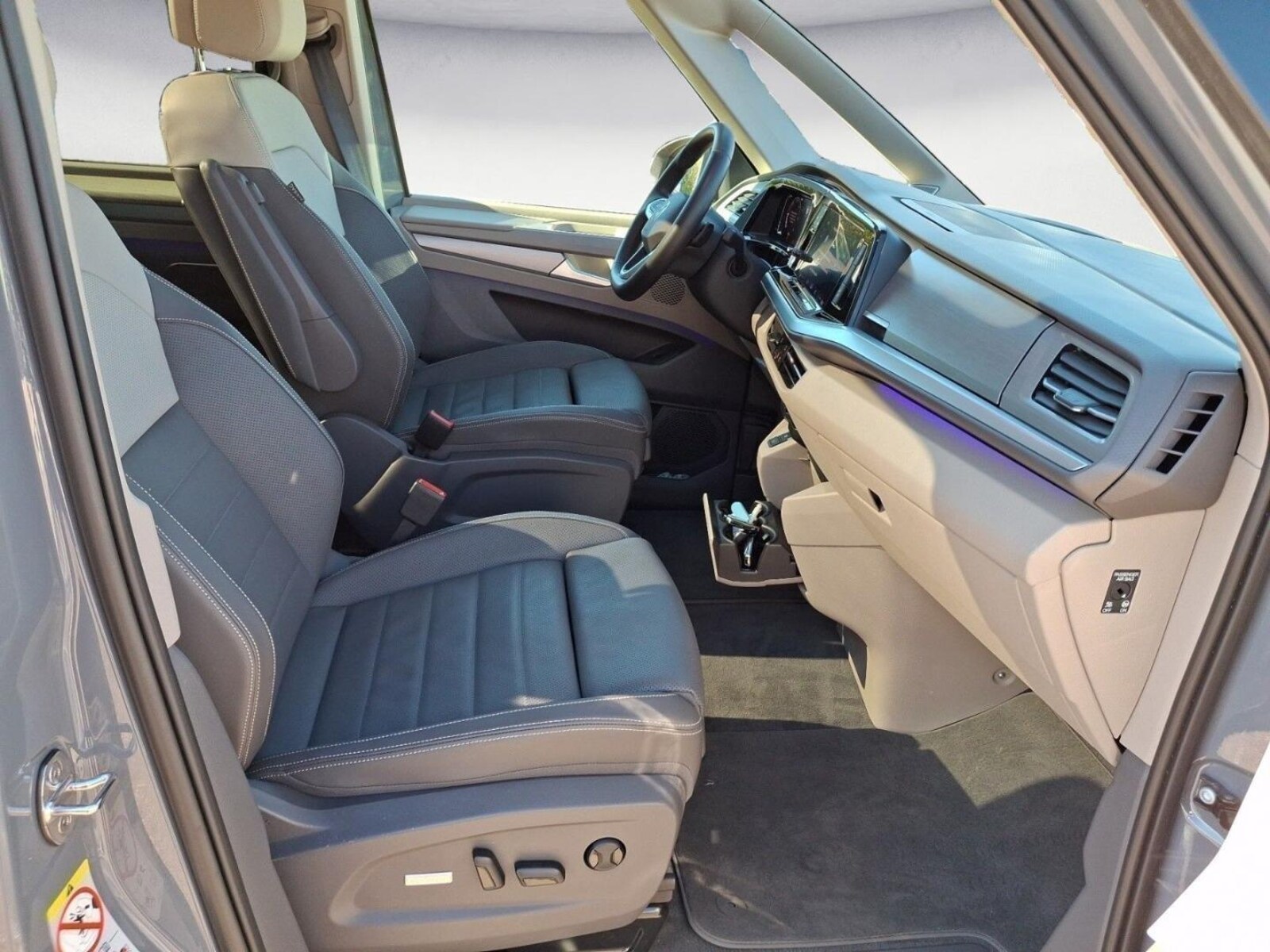 Volkswagen Multivan Langversion – Bild 13