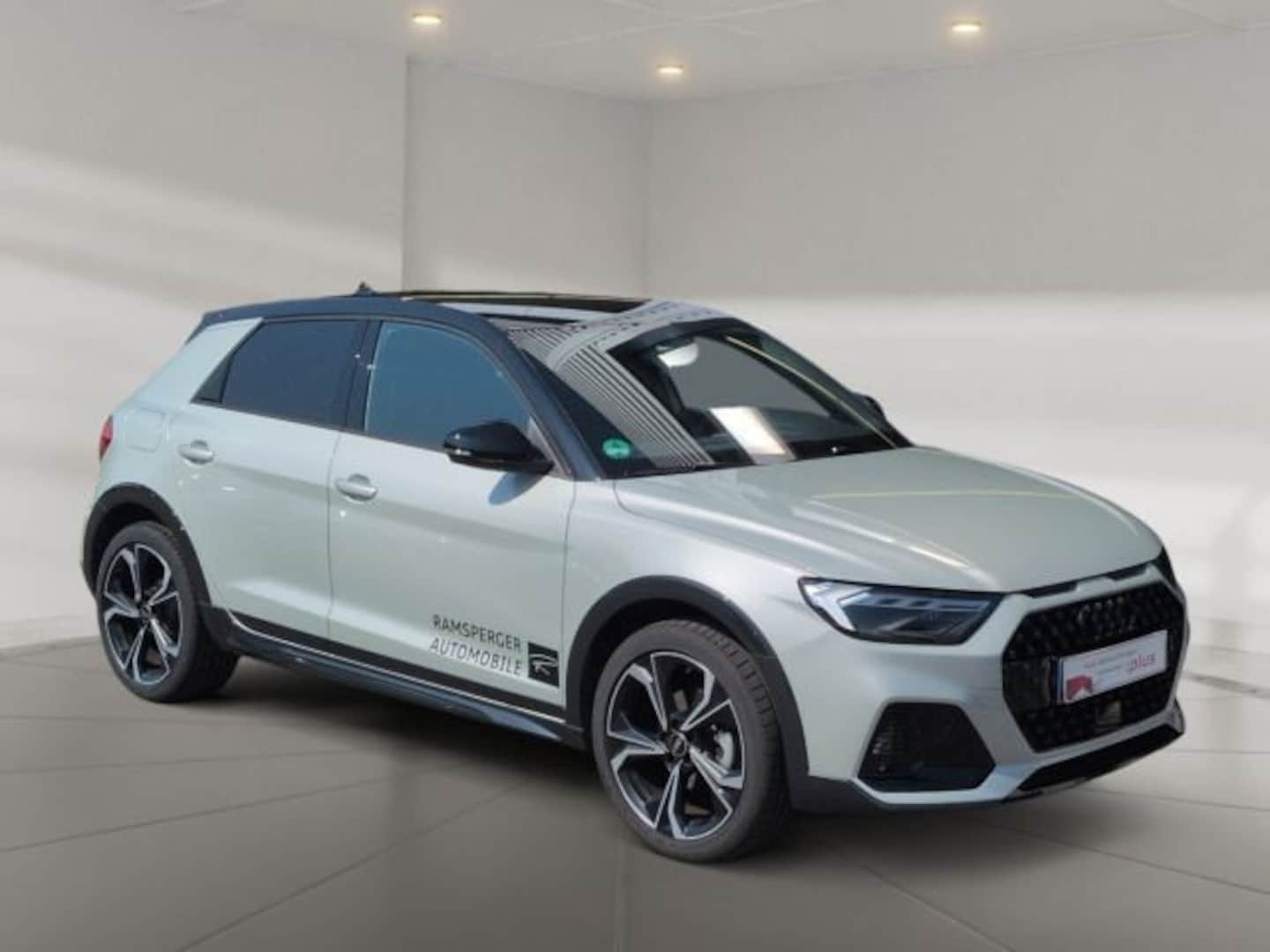 Bild über Audi A1 allstreet 30 TFSI S tronic - für weitere Informationen kontaktieren Sie den Audi Partner