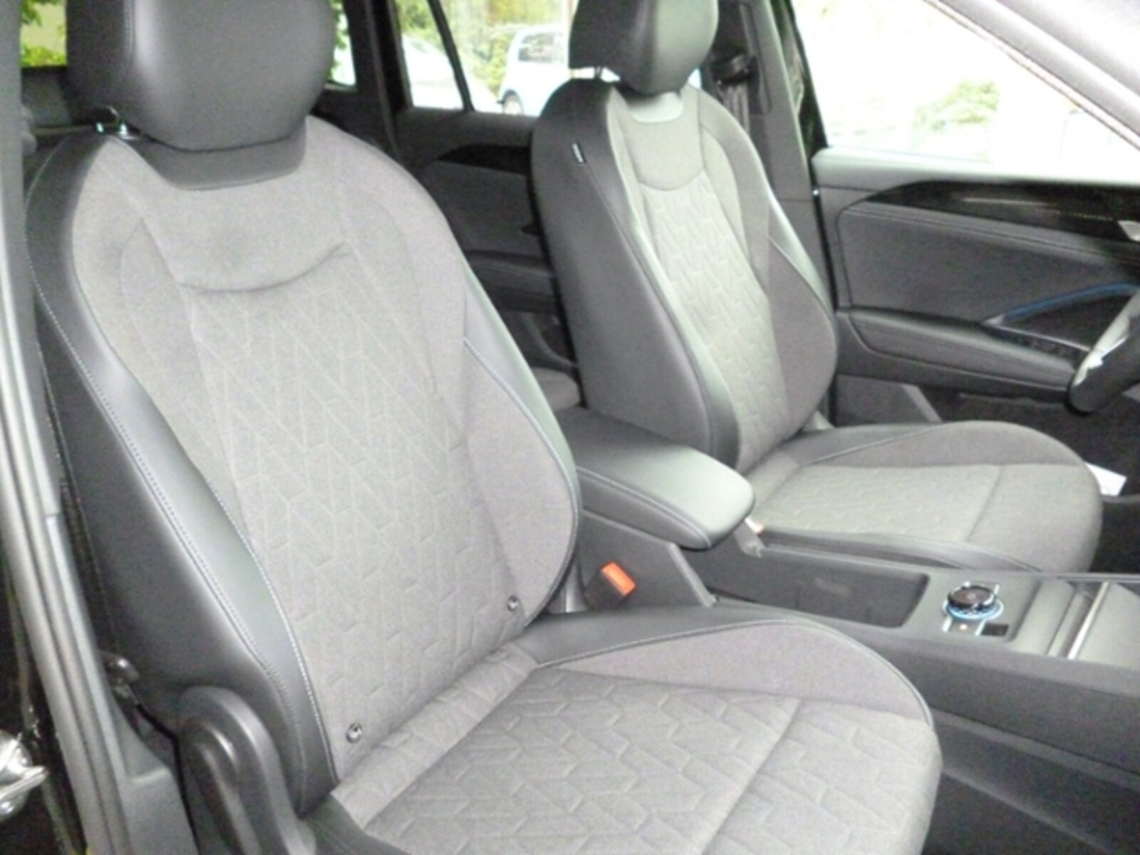 Volkswagen Tiguan – Bild 11