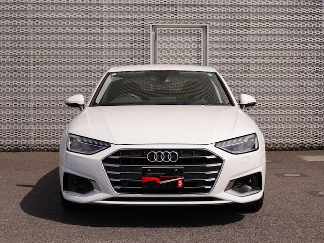 Audi A4 Sedan