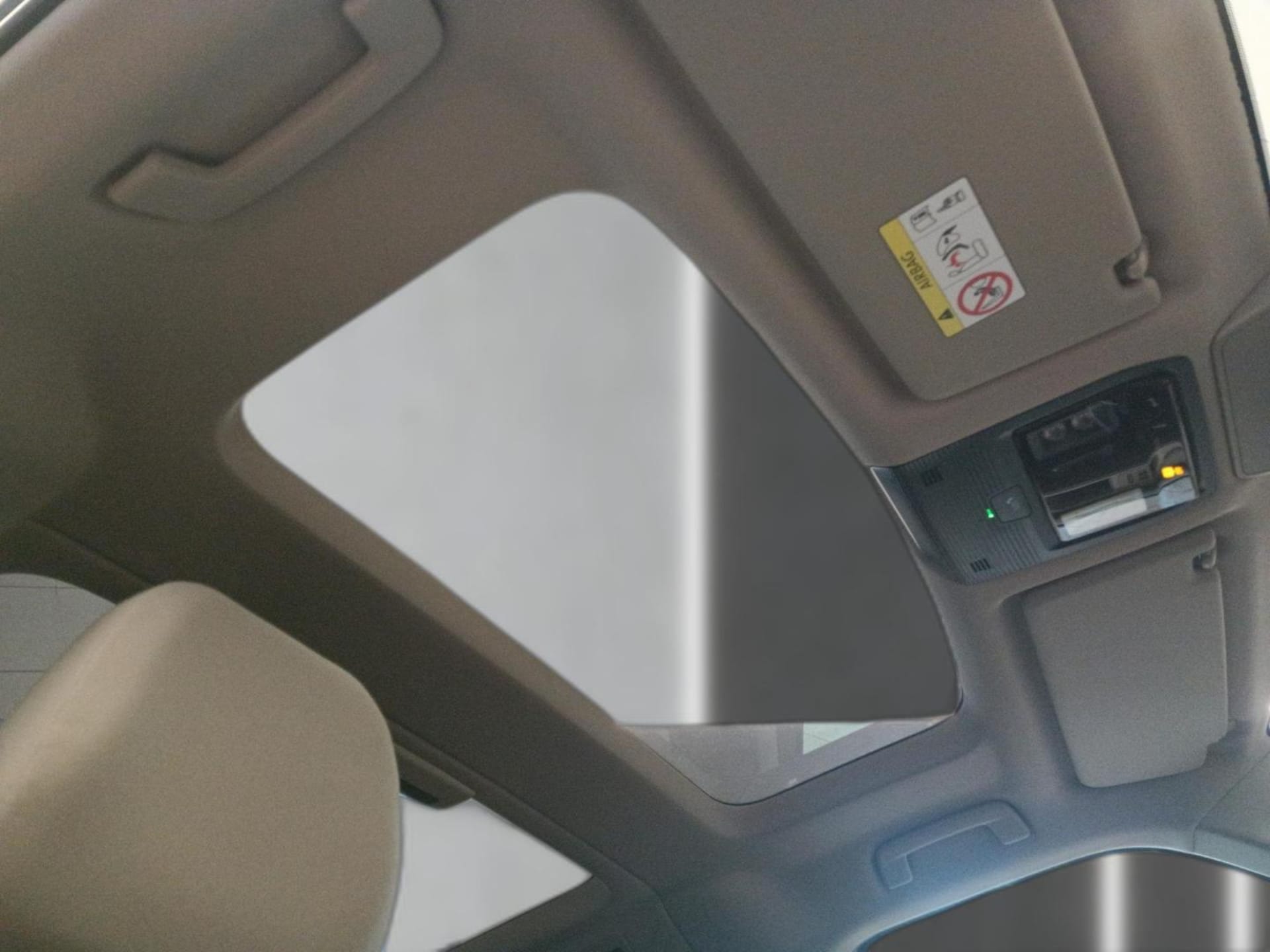 Volkswagen Multivan Langversion Basis-Modell