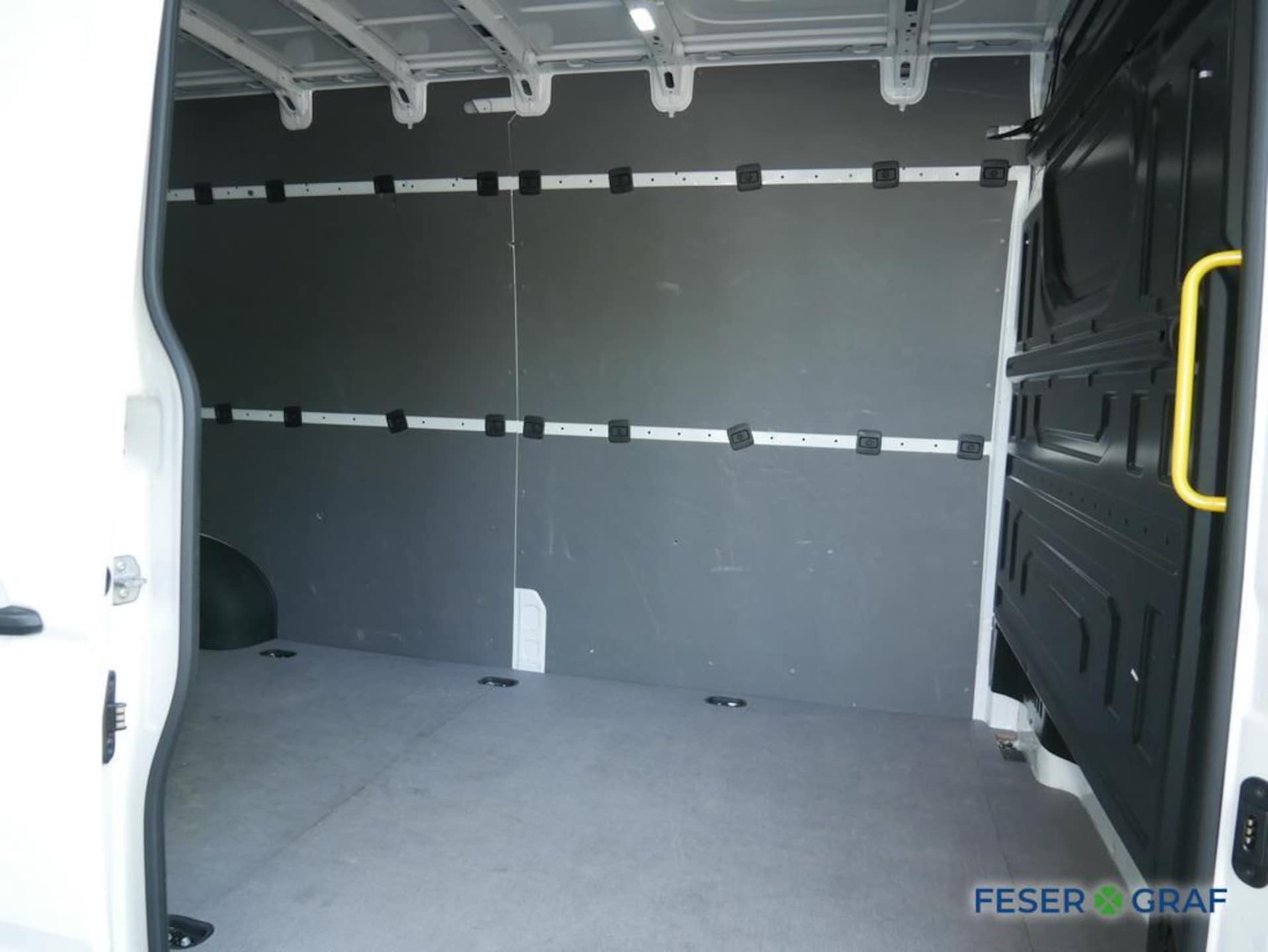 Volkswagen Crafter Kasten langer Radstand