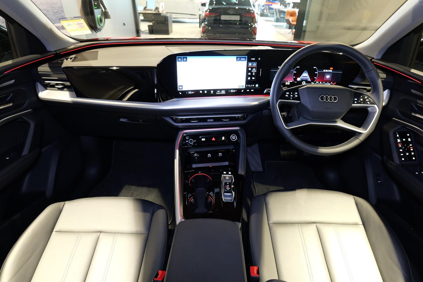 Image about Audi Q5 SUV TFSI 150 kW