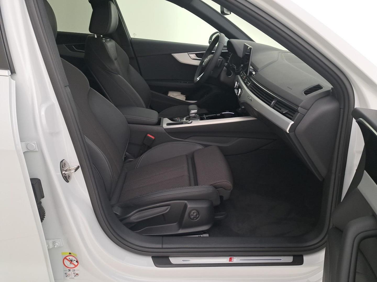 Image about Audi A4 Avant S line edition 40 TDI quattro 150 kW (204 CV) S tronic