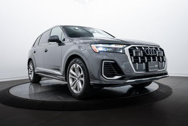2025 Audi Q7 Prestige's photo