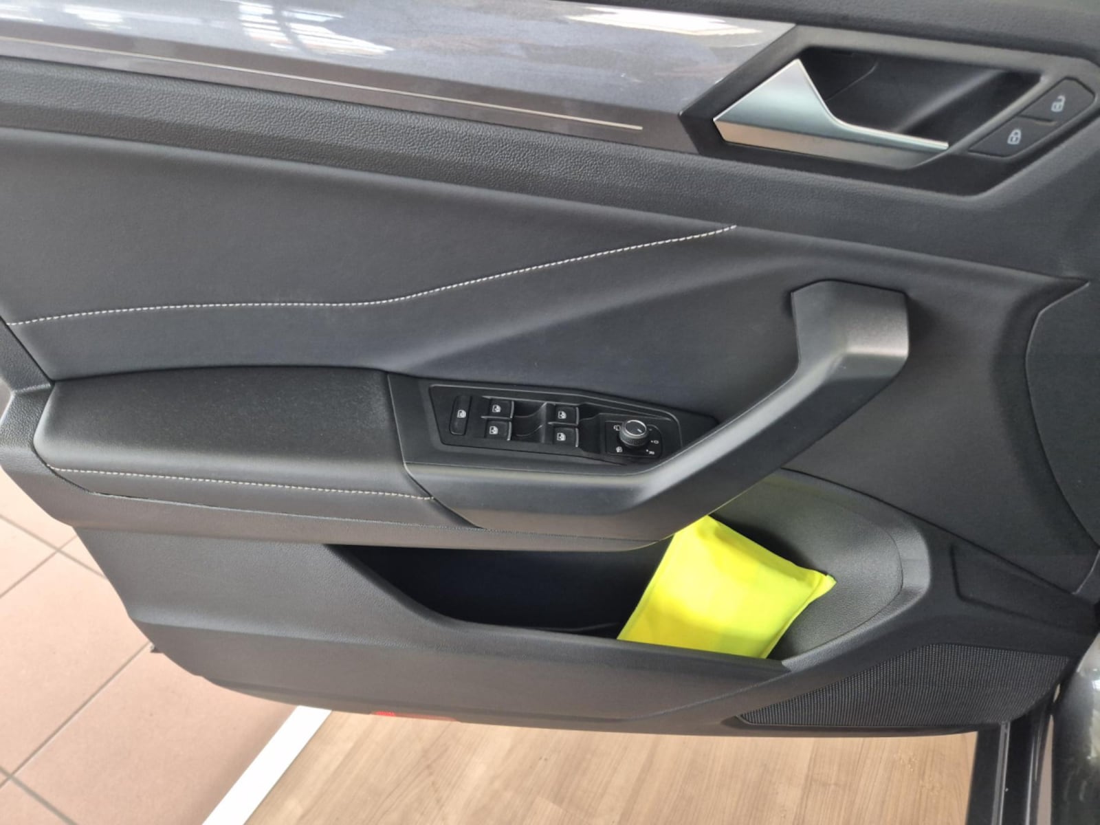 Volkswagen T-Roc – Bild 9