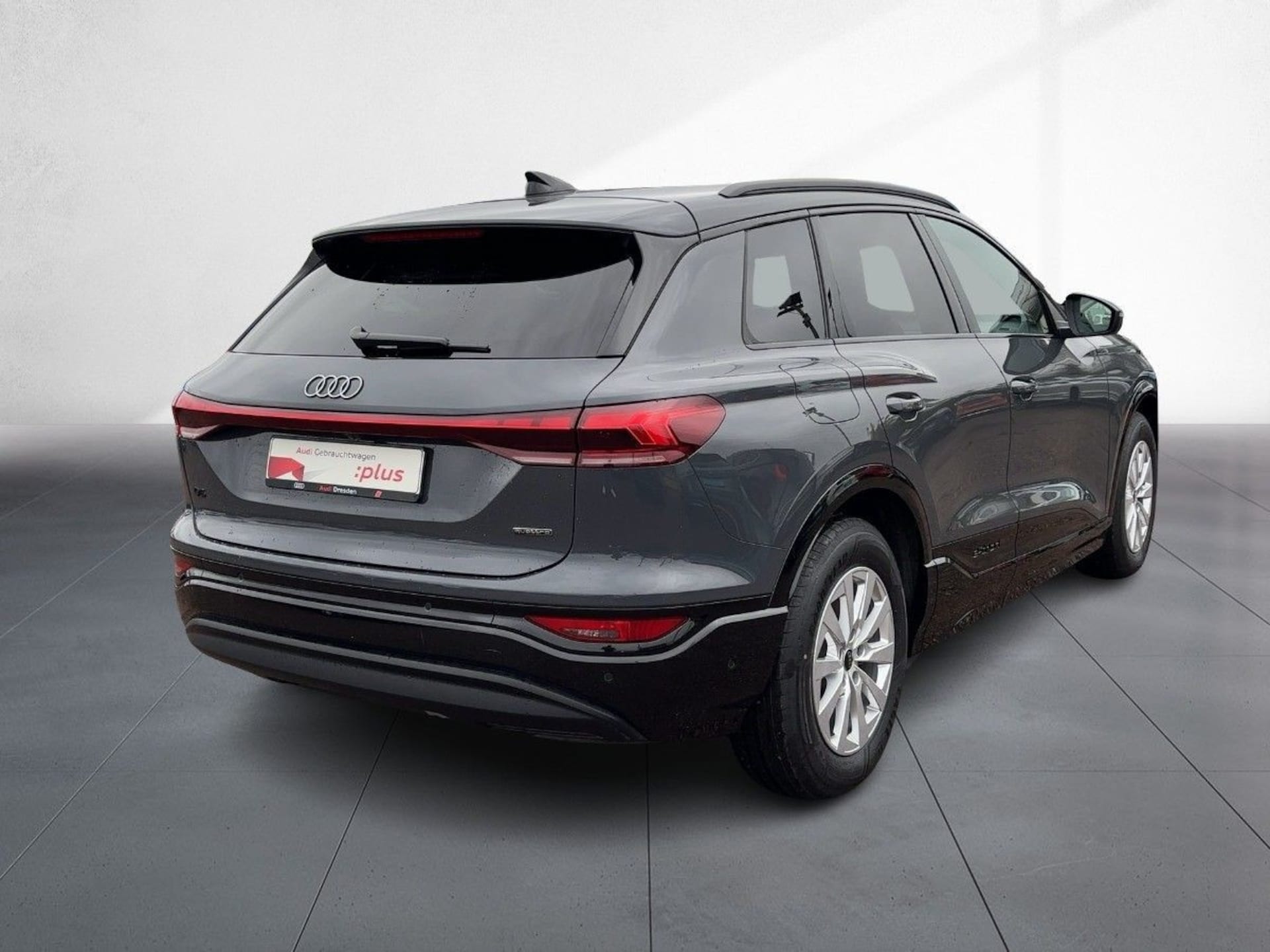 Audi Q6 SUV e-tron