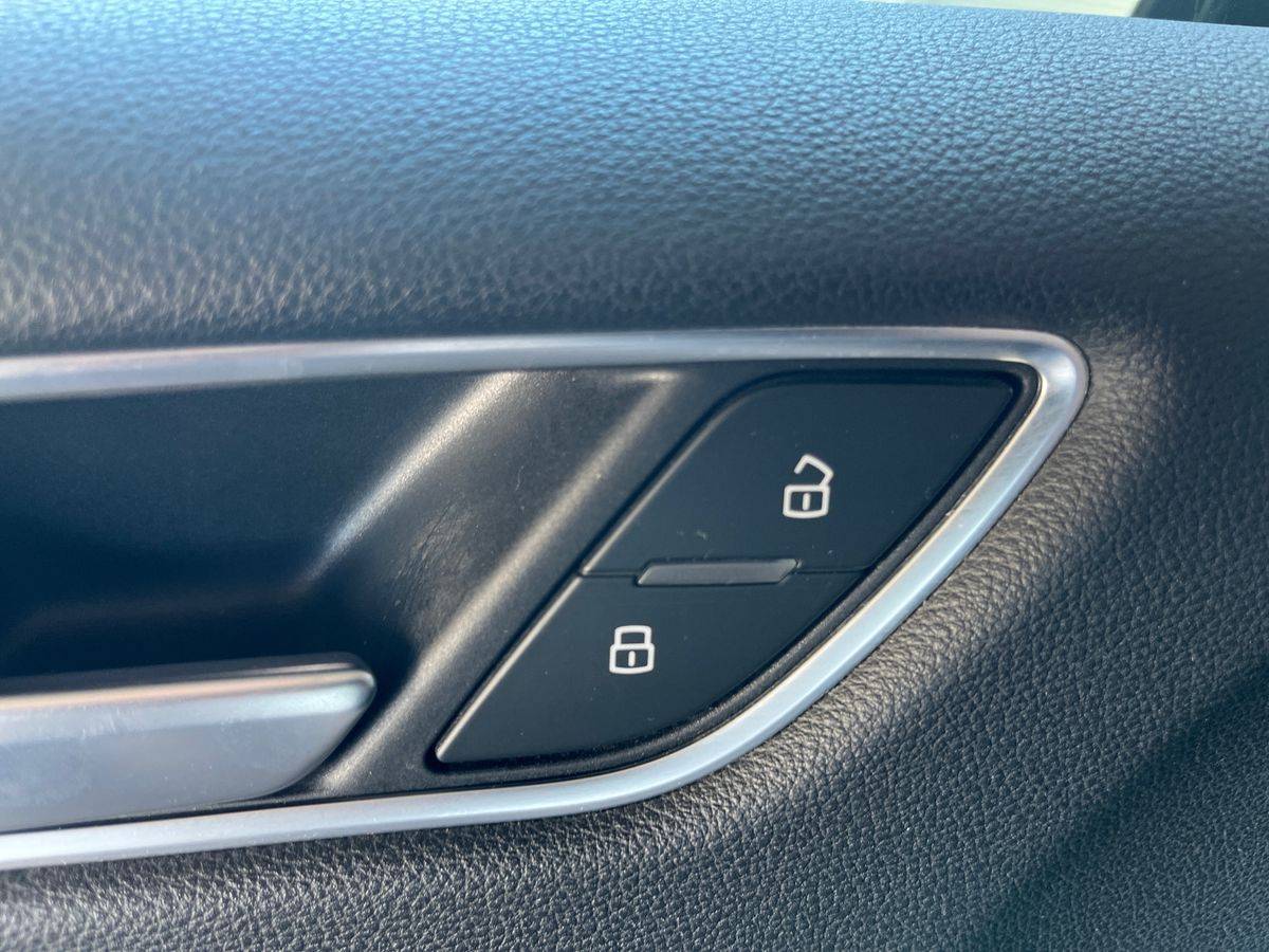 Image about Audi A3 Sportback Design 40 TFSI quattro 140 kW (190 ch) S tronic