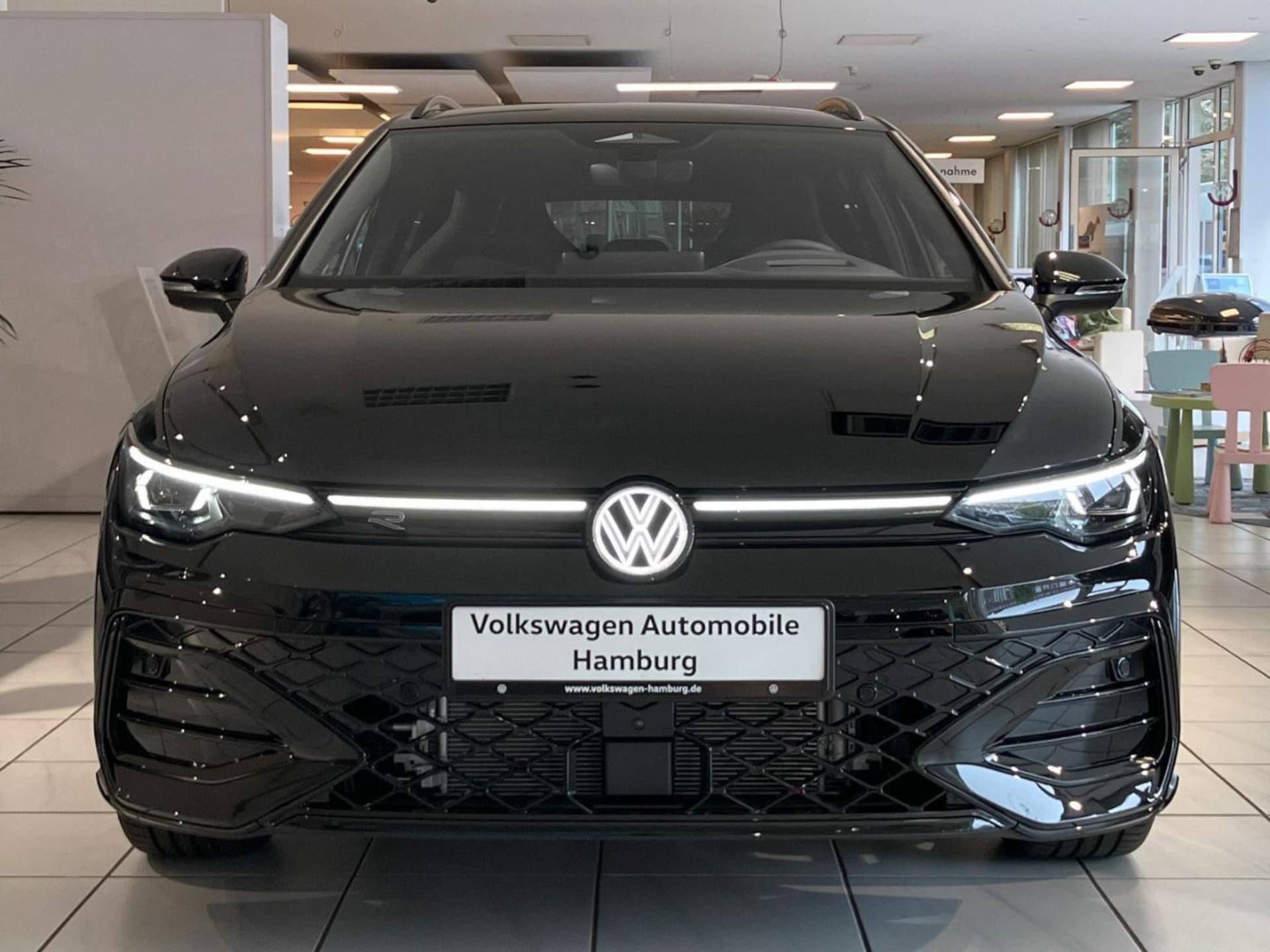 Volkswagen Golf Variant R-Line