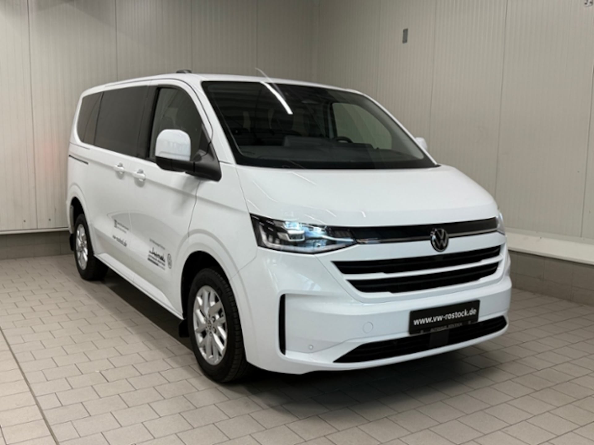 Volkswagen Caravelle Style
