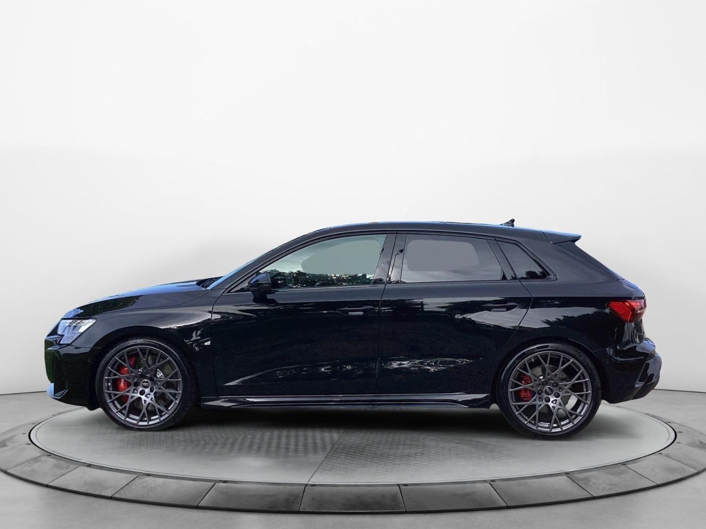 Bild über Audi RS 3 Sportback TFSI quattro 294 kW S tronic - für weitere Informationen kontaktieren Sie den Audi Partner