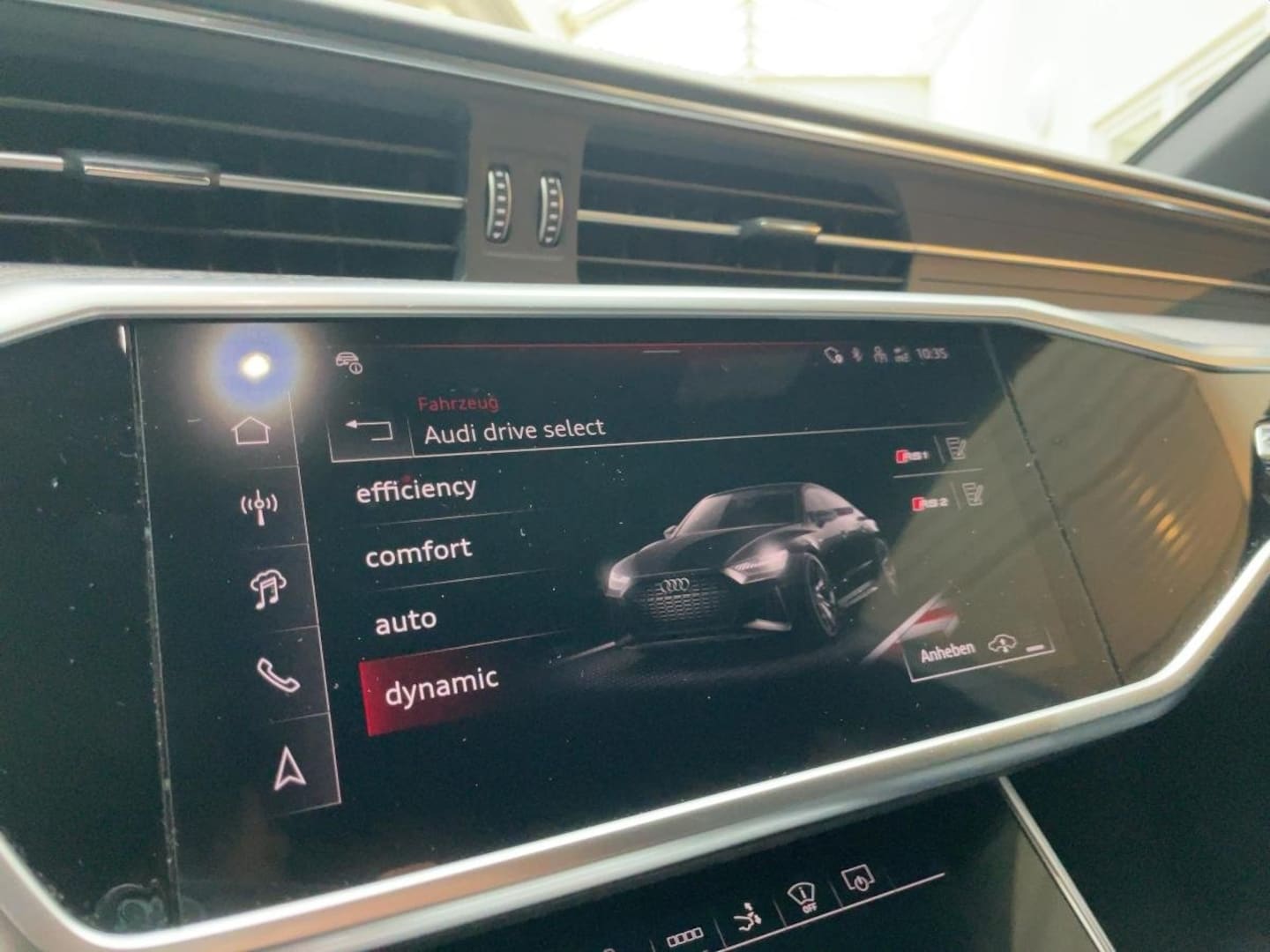 Bild über Audi RS 7 Sportback TFSI quattro tiptronic - für weitere Informationen kontaktieren Sie den Audi Partner