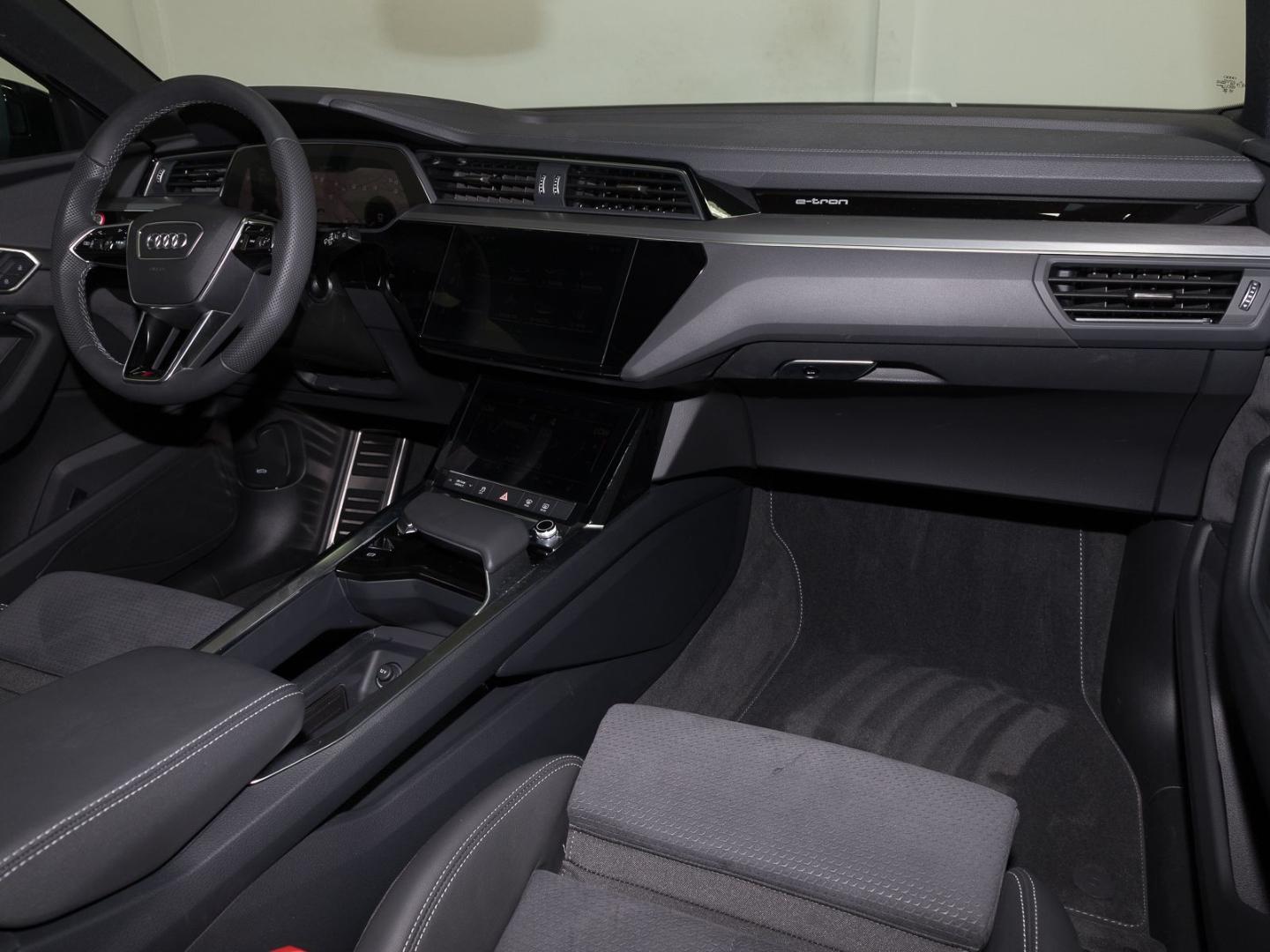 Image about Audi Q8 e-tron S line 50 e-tron quattro