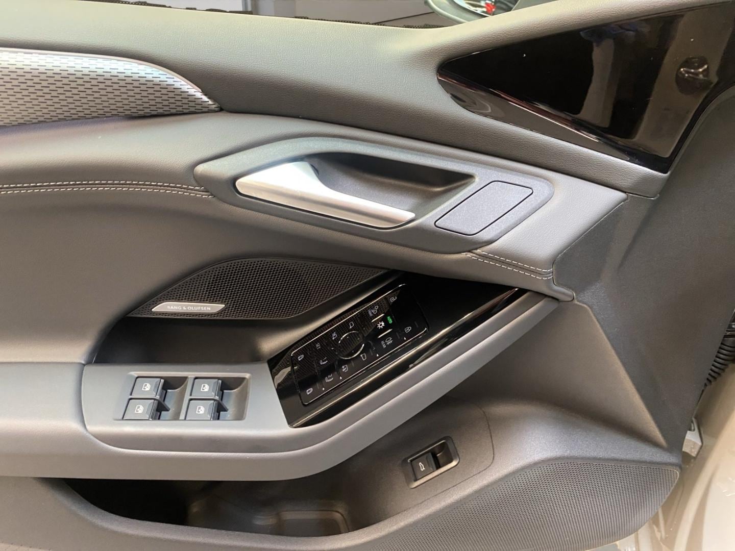 Bild über Audi A6 Sportback e-tron S line business e-tron quattro 315 kW - für weitere Informationen kontaktieren Sie den Audi Partner