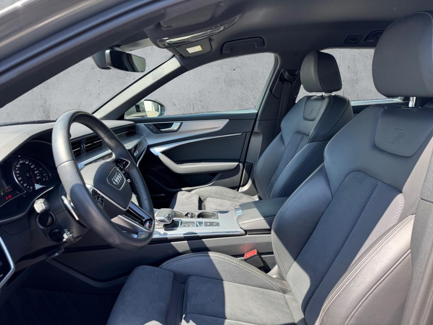 Bild über Audi A6 Avant sport 45 TFSI S tronic - für weitere Informationen kontaktieren Sie den Audi Partner
