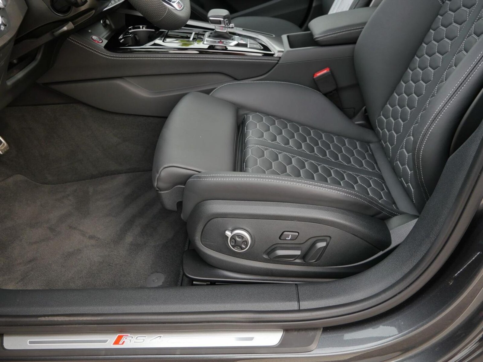 Audi RS 4 Avant – Bild 23
