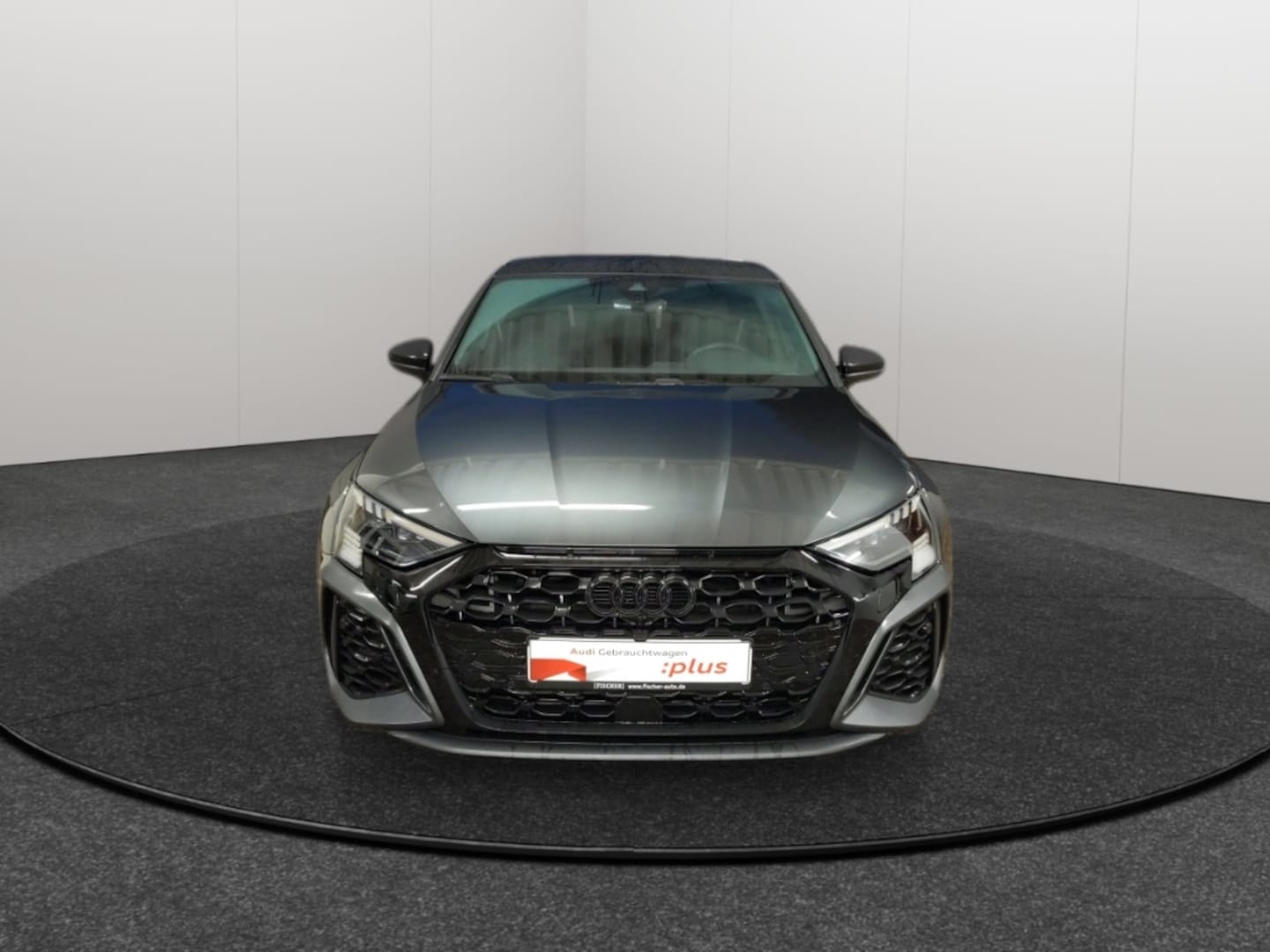 Bild über Audi RS 3 Sportback TFSI quattro S tronic - für weitere Informationen kontaktieren Sie den Audi Partner