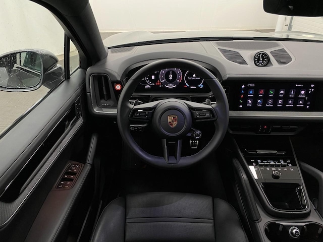 2025 Porsche Cayenne Coup S - Photo 56