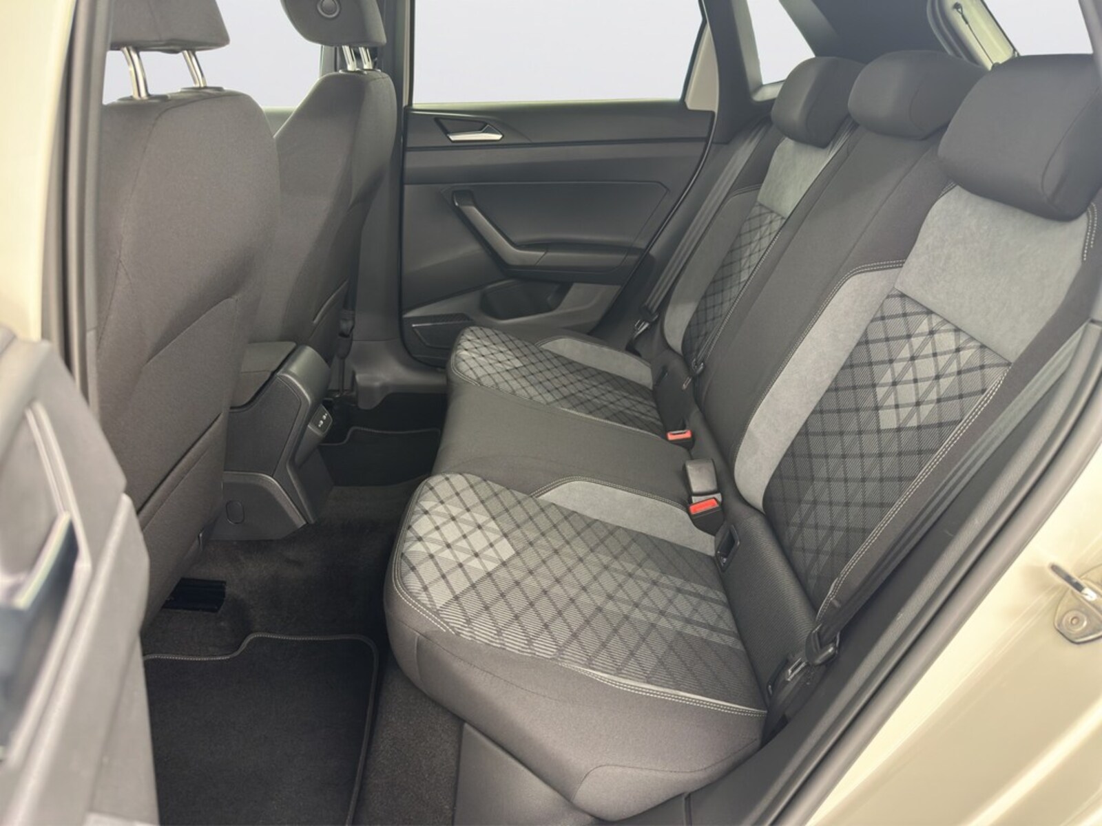 Volkswagen Polo – Bild 12