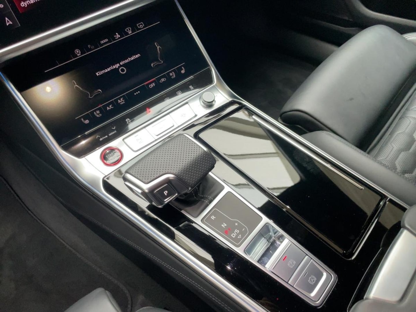 Bild über Audi RS 7 Sportback TFSI quattro tiptronic - für weitere Informationen kontaktieren Sie den Audi Partner