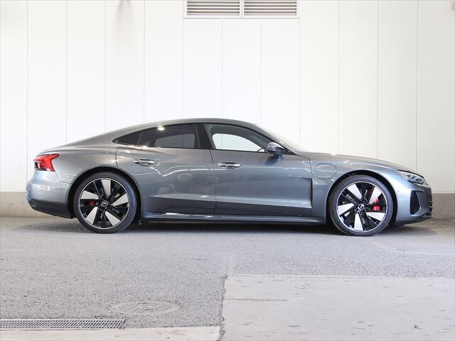 Image about Audi e-tron GT e-tron GT quattro 350,00 kW
