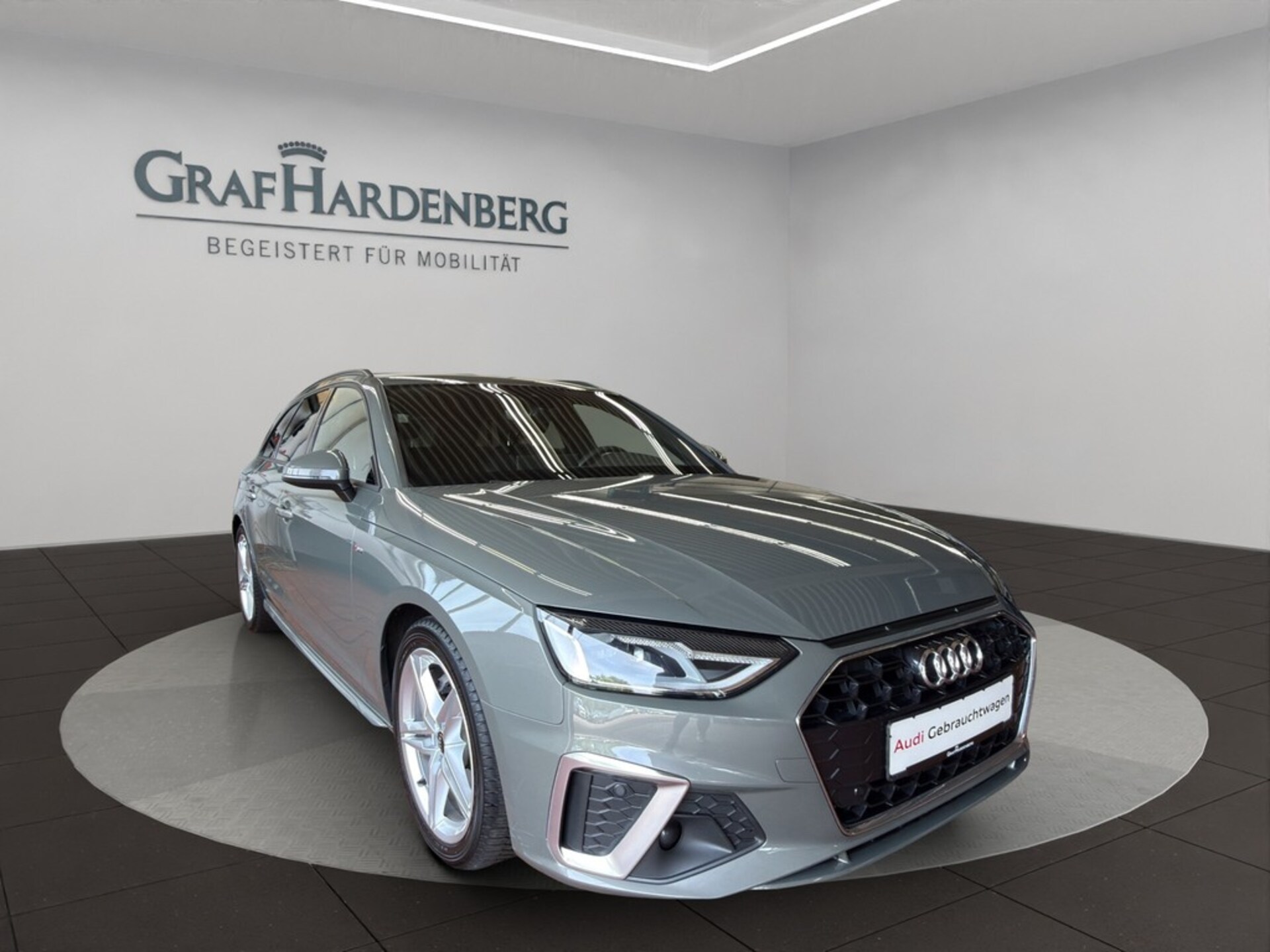 Audi A4 Avant S line
