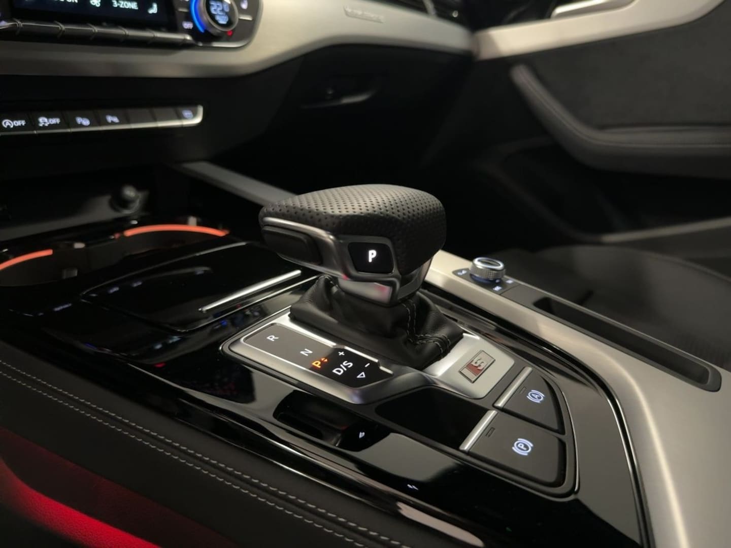 Bild über - für weitere Informationen kontaktieren Sie den Audi Partner