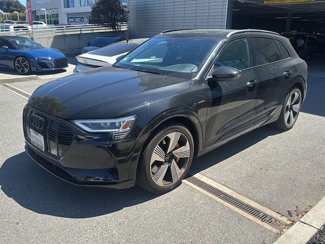 Photo of 2022 Audi e-tron 