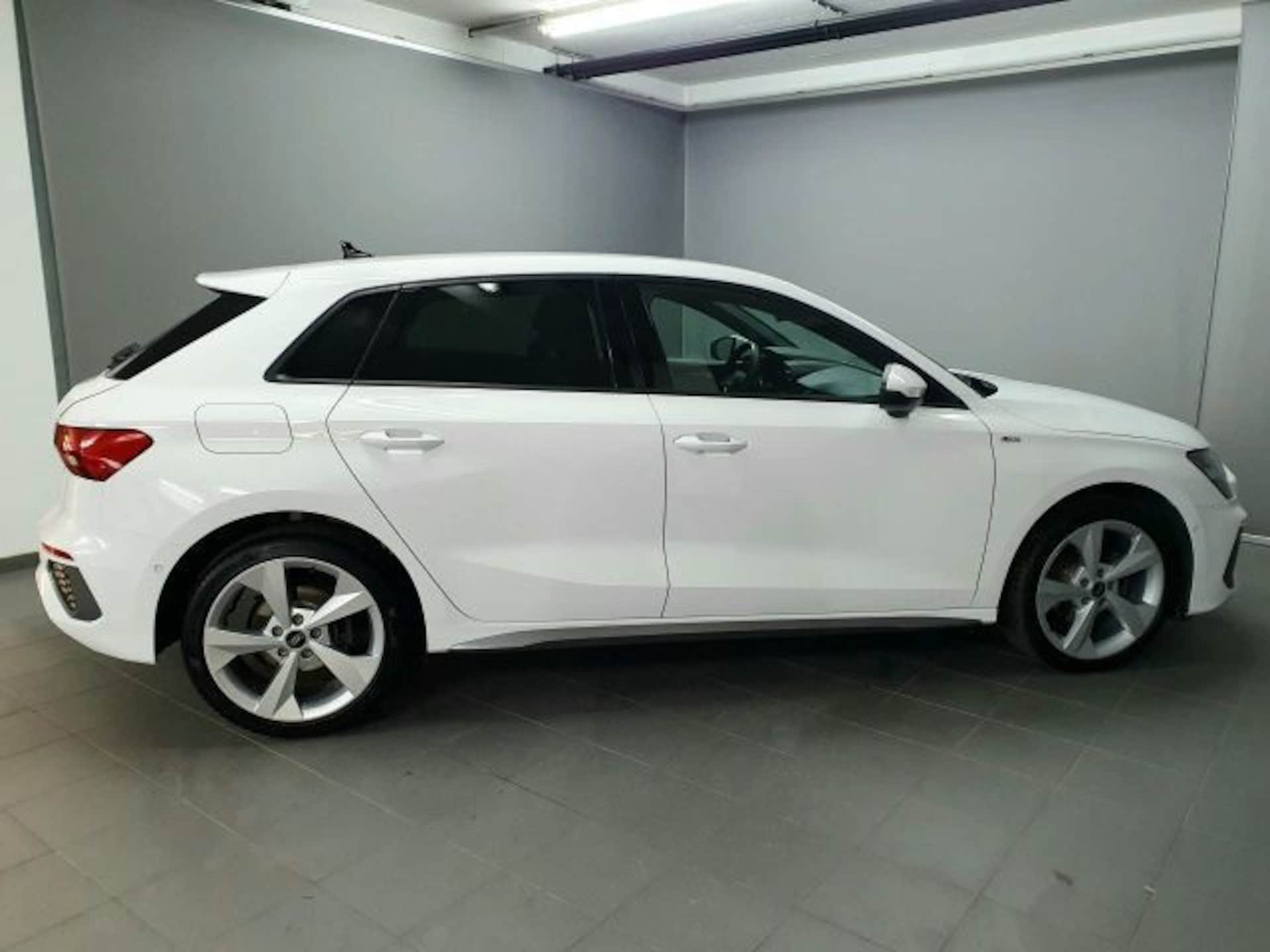 Audi A3 Sportback S line