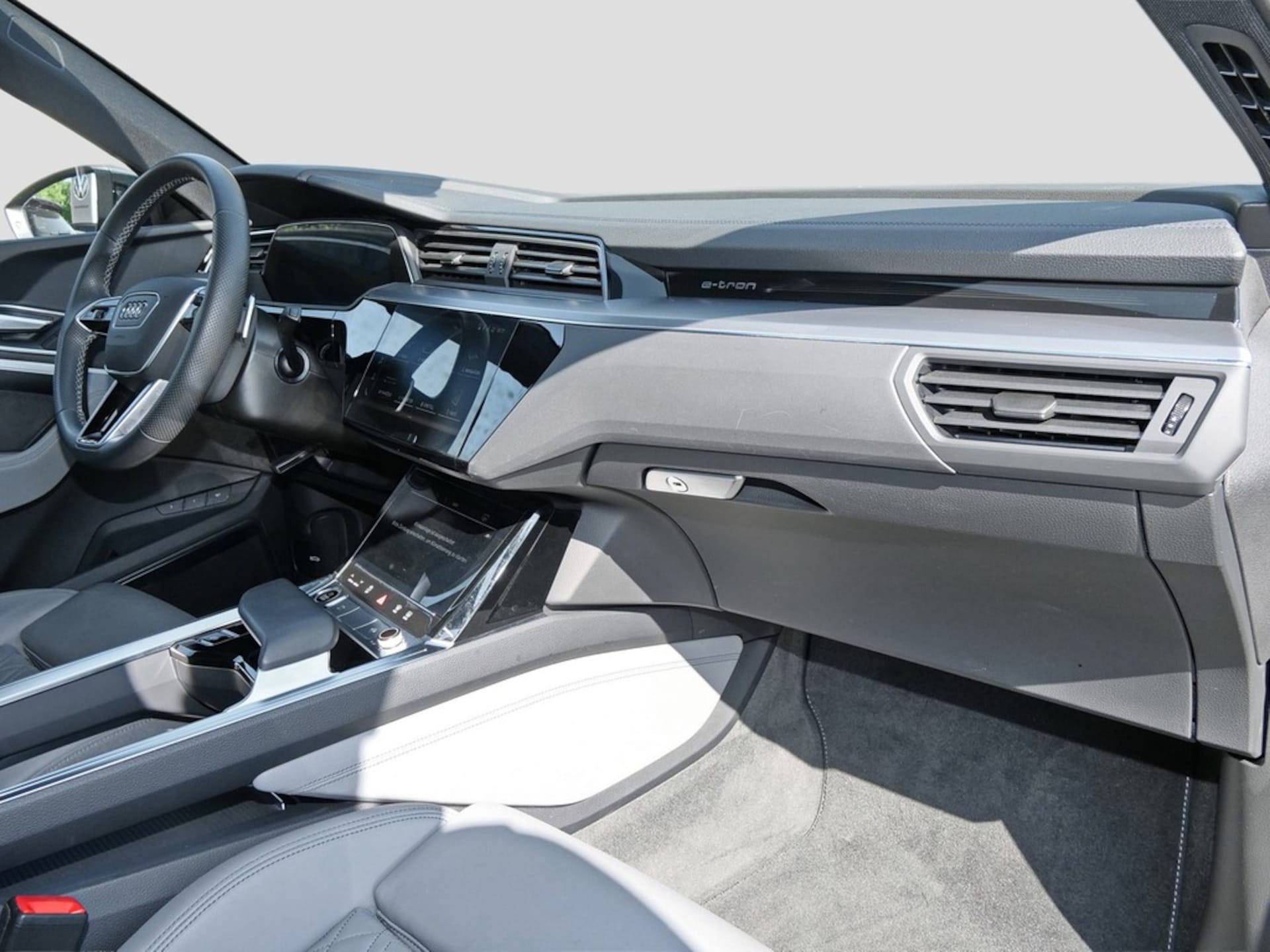 Audi e-tron S line