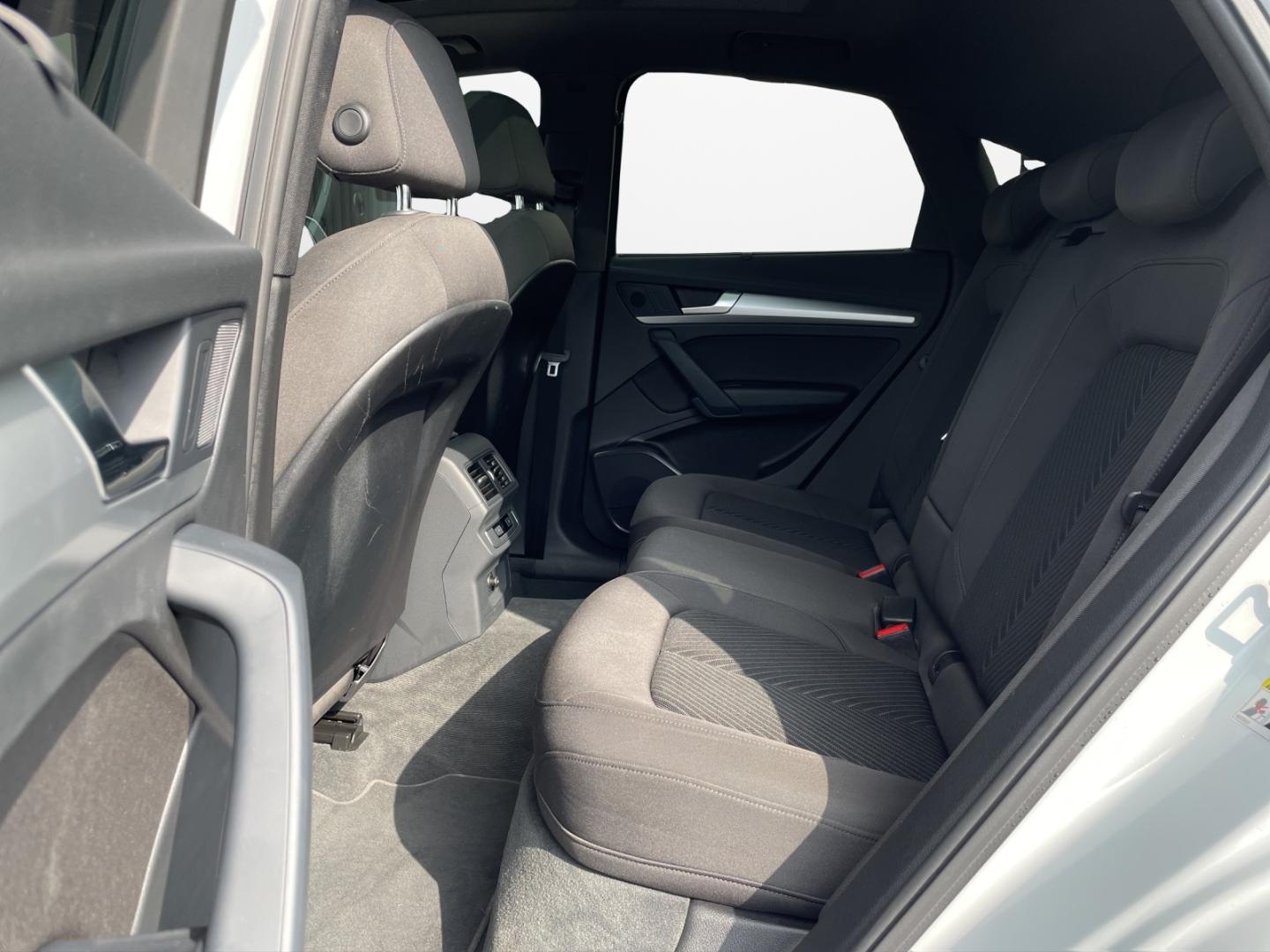 Bild über Audi Q5 Sportback 40 TFSI quattro S tronic - für weitere Informationen kontaktieren Sie den Audi Partner