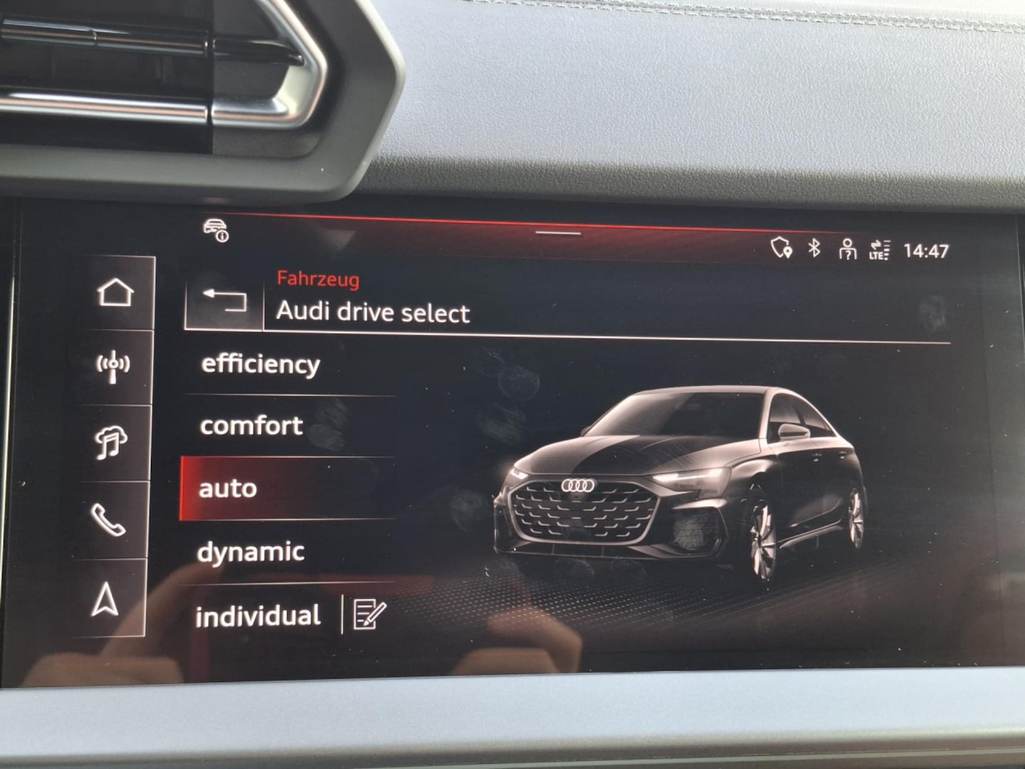 Bild über Audi A3 Limousine TFSI Schaltgetriebe - für weitere Informationen kontaktieren Sie den Audi Partner