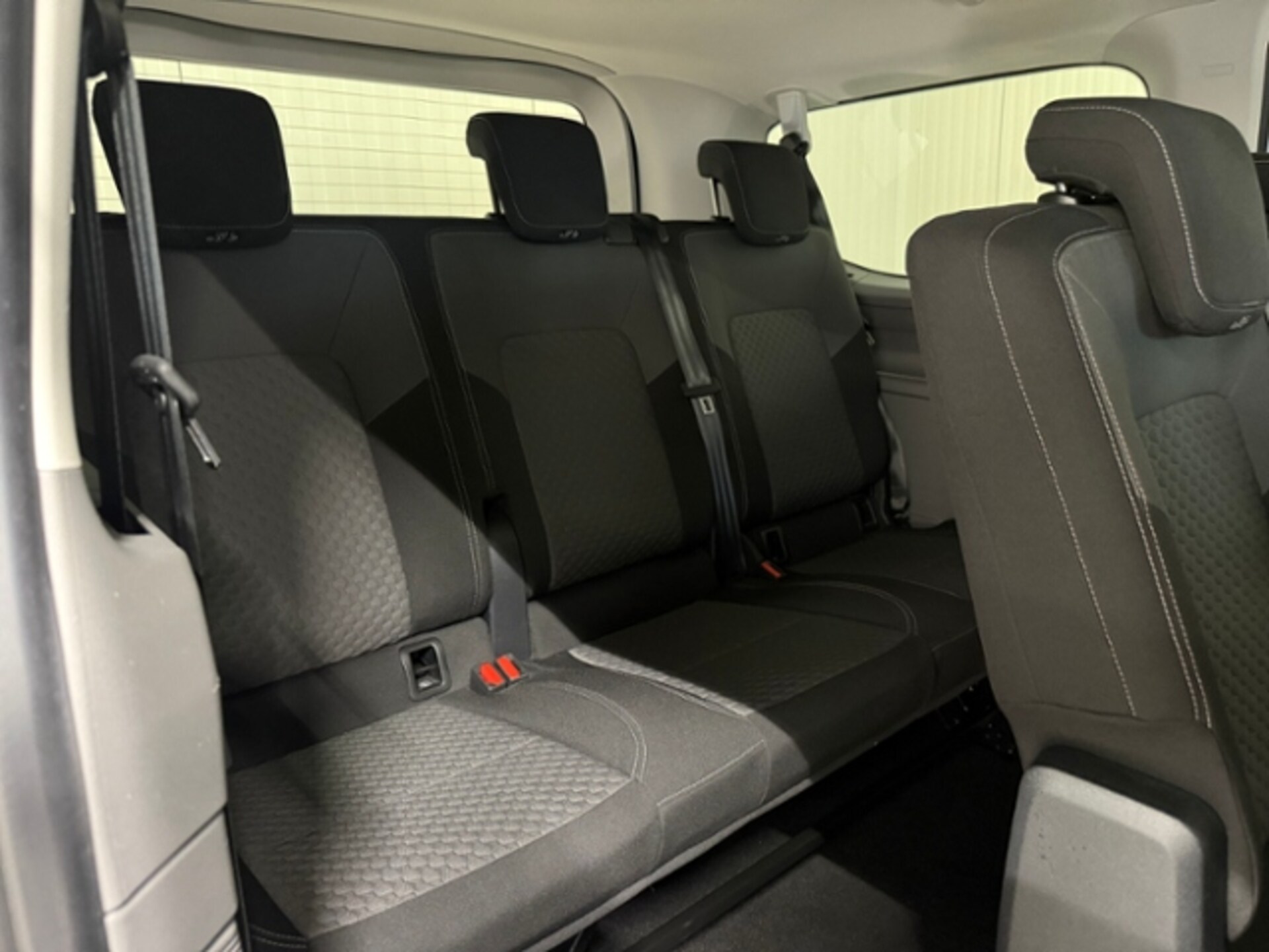 Volkswagen Caravelle Style