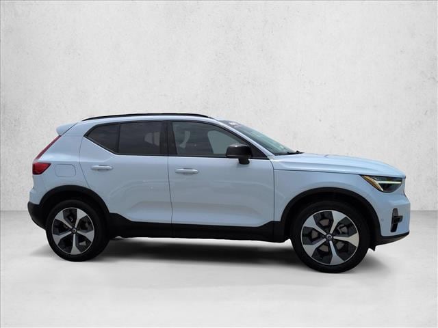 2024 Volvo XC40