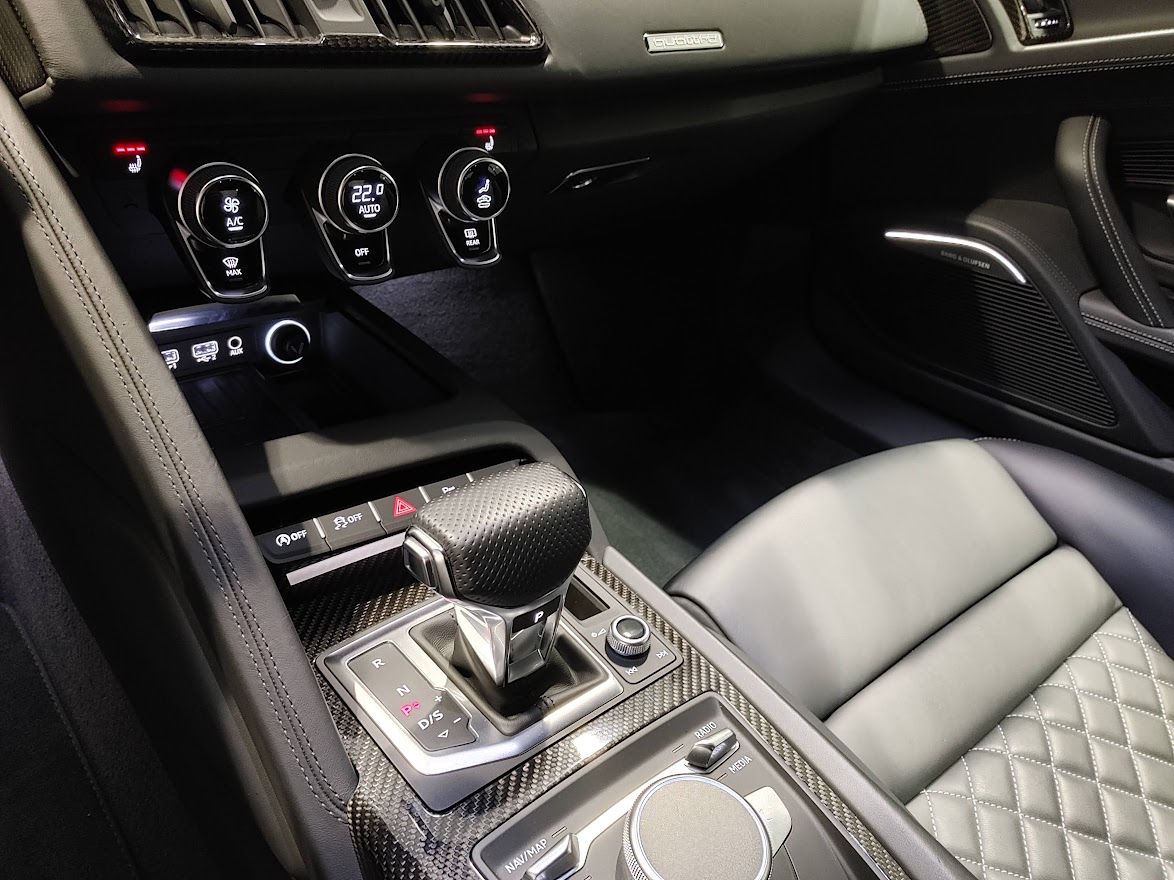 Image about Audi R8 Coupé R8 Coupé V10 performance quattro 456 kW (620 ch) S tronic