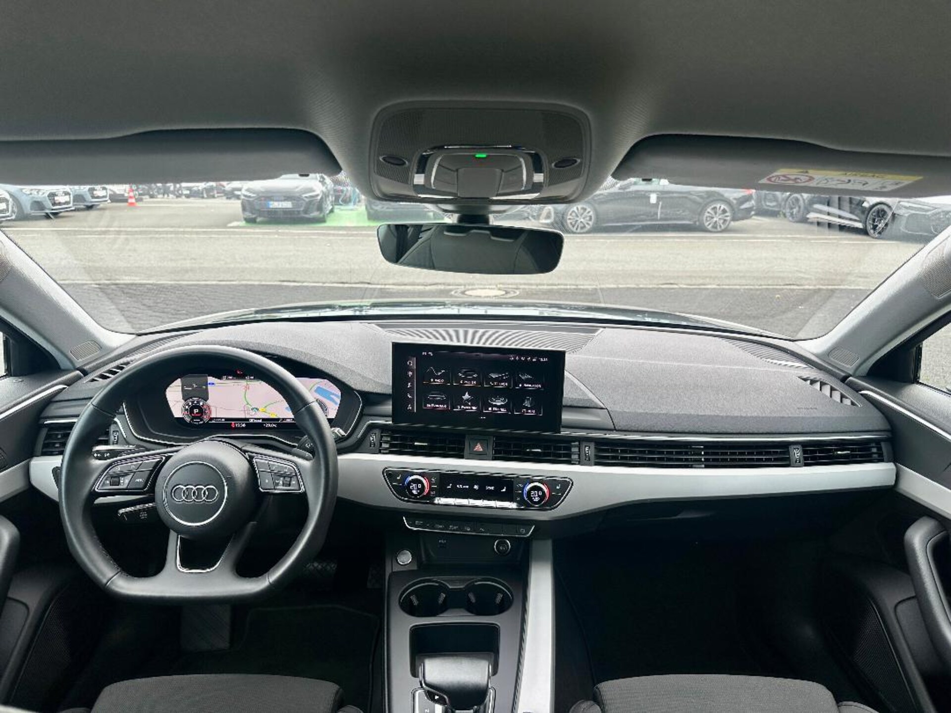 Audi A4 Avant S line